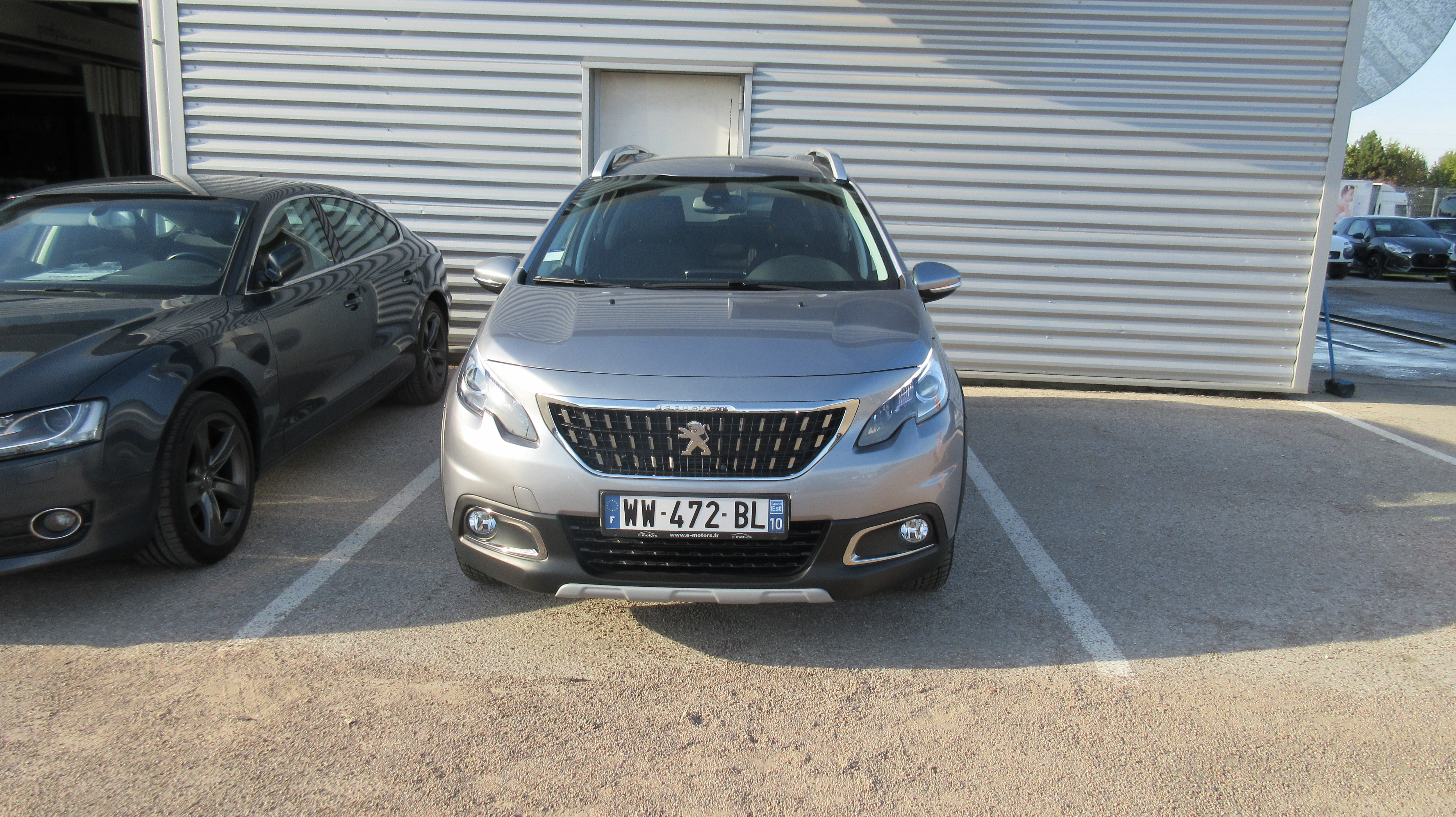 Avis-mandataire-auto-Emotors-Peugeot-2008-Allure-bluehdi-120-s-s-plus-jantes-17-cam-ra.
