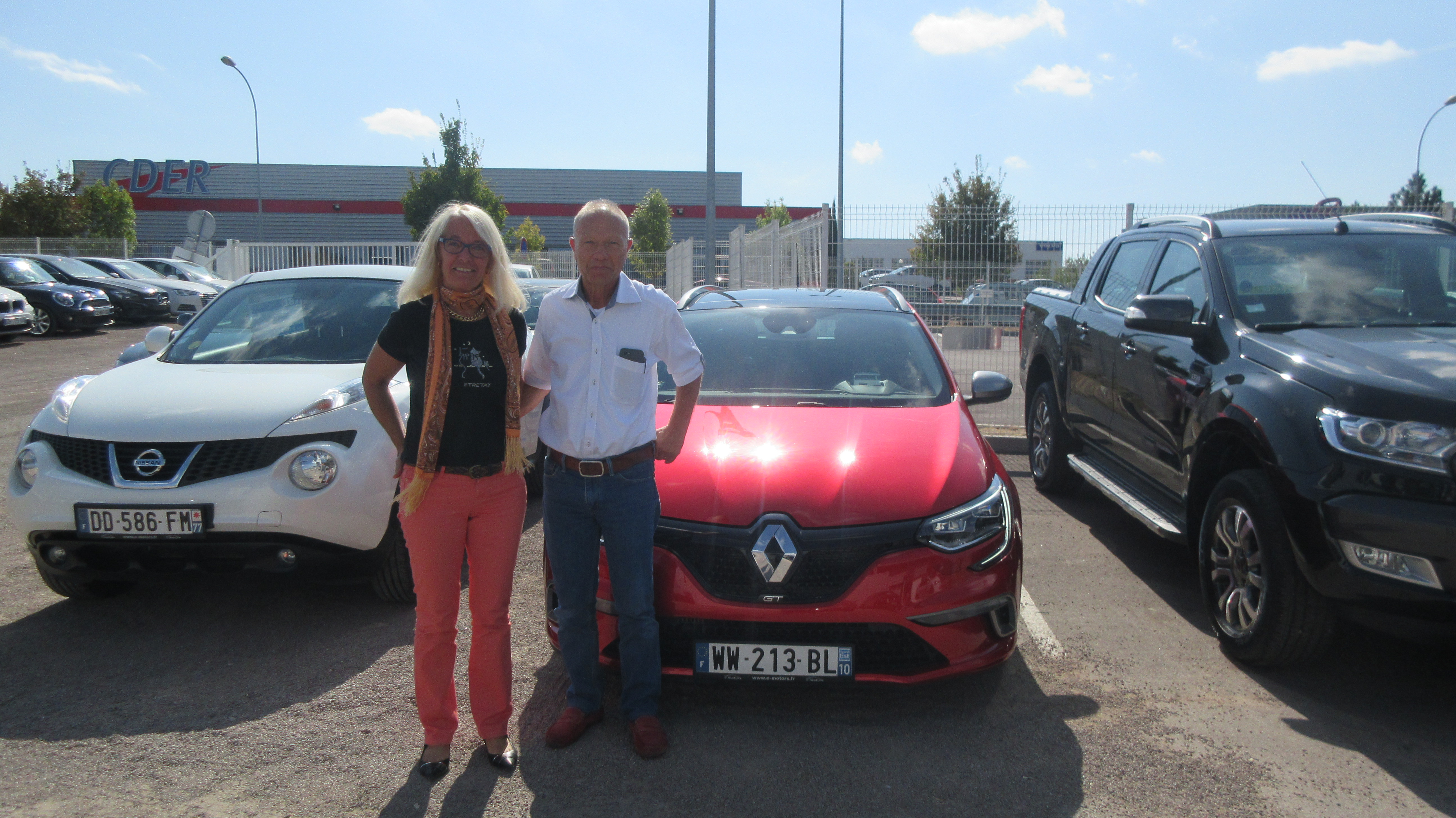 Avis-mandataire-auto-Emotors-Renault-Megane-iv-estate-M-gane-iv-estate-gt-dci-165-edc-energy-plus-toit-vitr.
