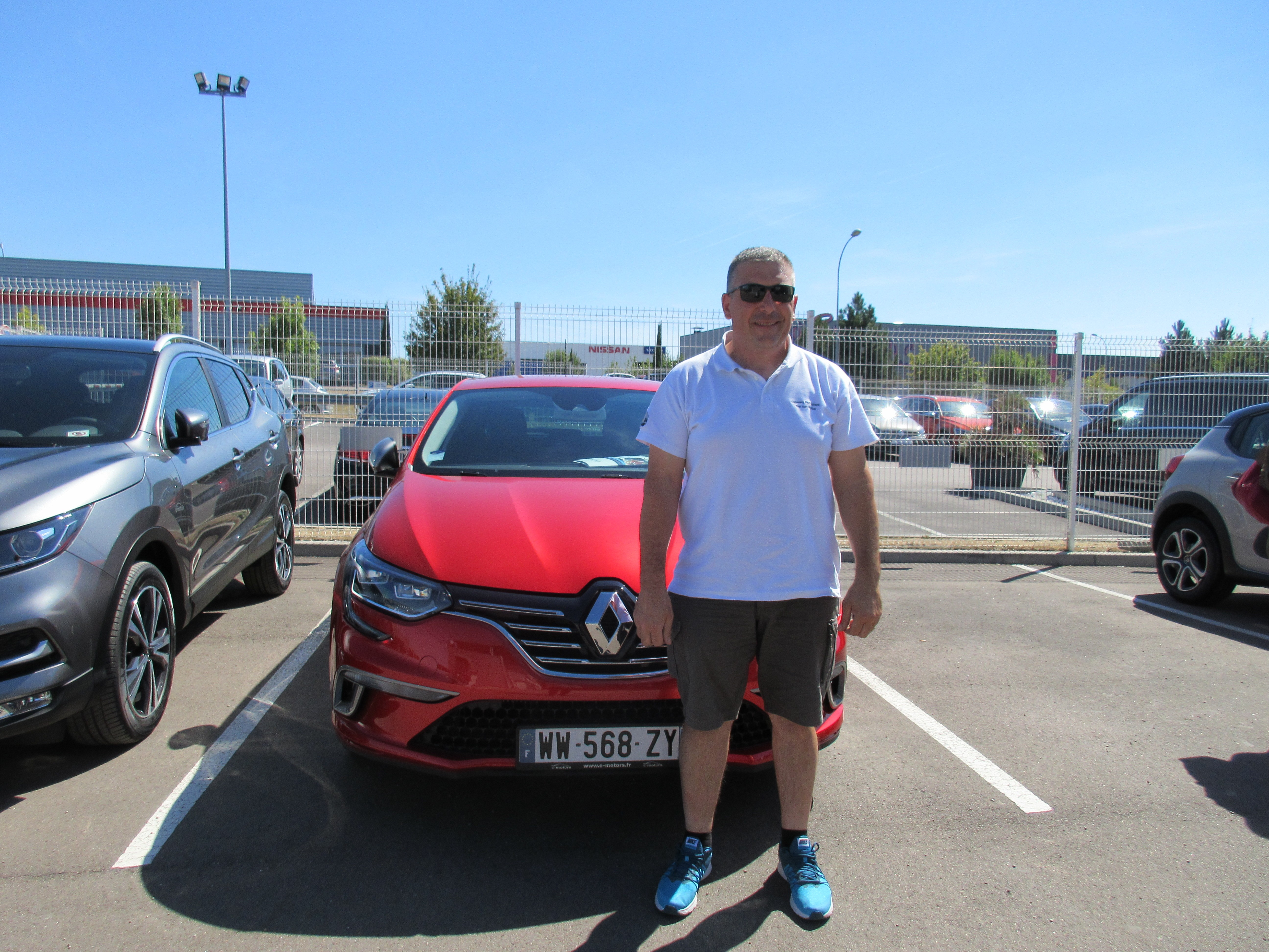 Avis-mandataire-auto-Emotors-Renault-Megane-iv-berline-M-gane-iv-berline-intens-tce-130-energy-plus-pack-gt-line.