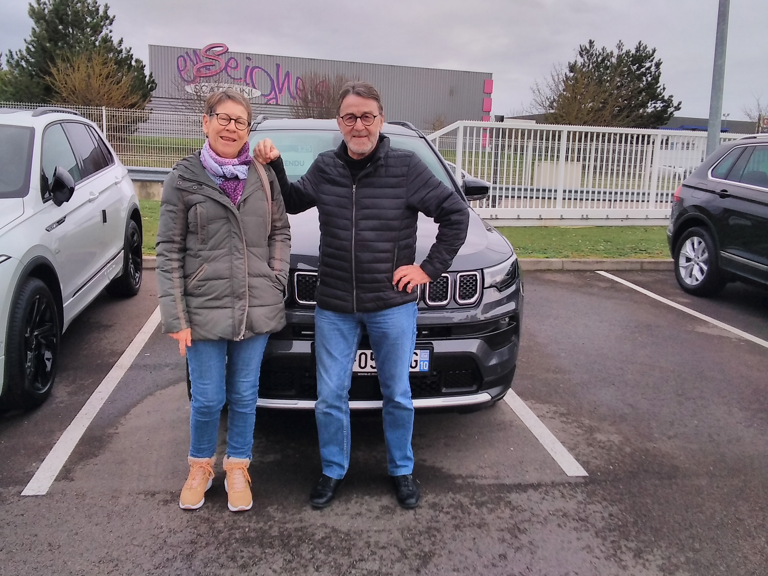 Avis-mandataire-auto-Emotors-Jeep-Compass-Limited-gse-t4-150-bvr6.