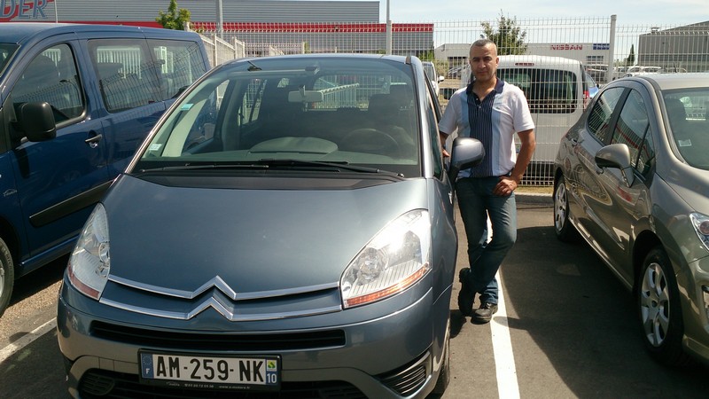 Avis-mandataire-auto-Emotors--Citroen-grand-c4-picasso-pack-hdi-110-7-places-.