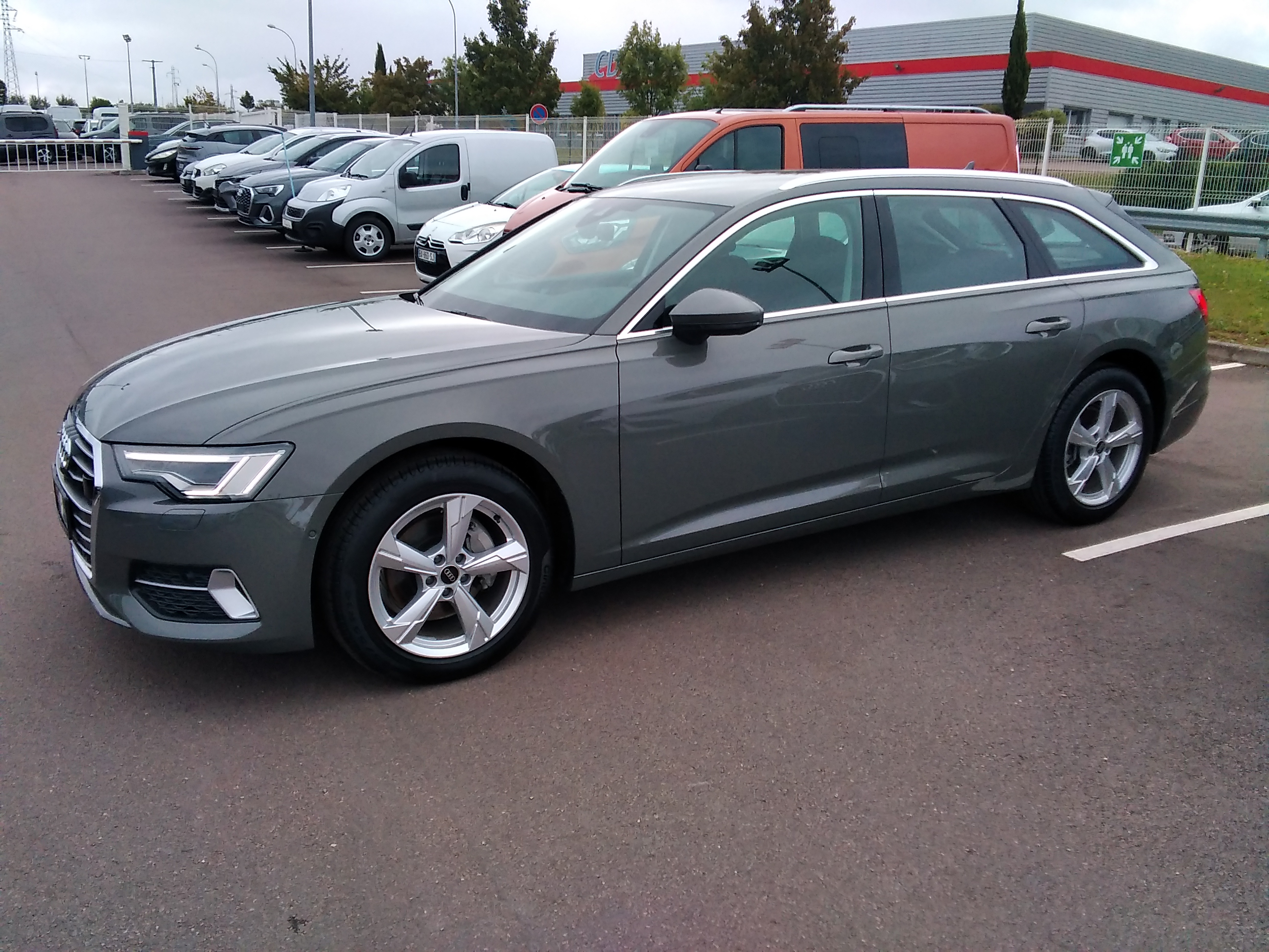 Avis-mandataire-auto-Emotors-Audi-A6-avant-40-tdi-204-s-tronic-7-plus-jantes-18-plus-matrix-led.