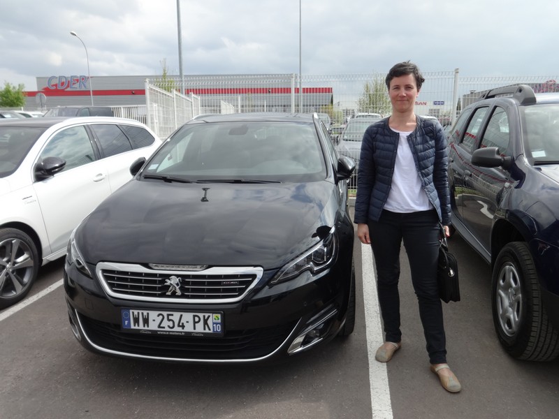 Avis-mandataire-auto-Emotors-Peugeot-308-sw-Gt-line-puretech-130-plus-toit-vitr.