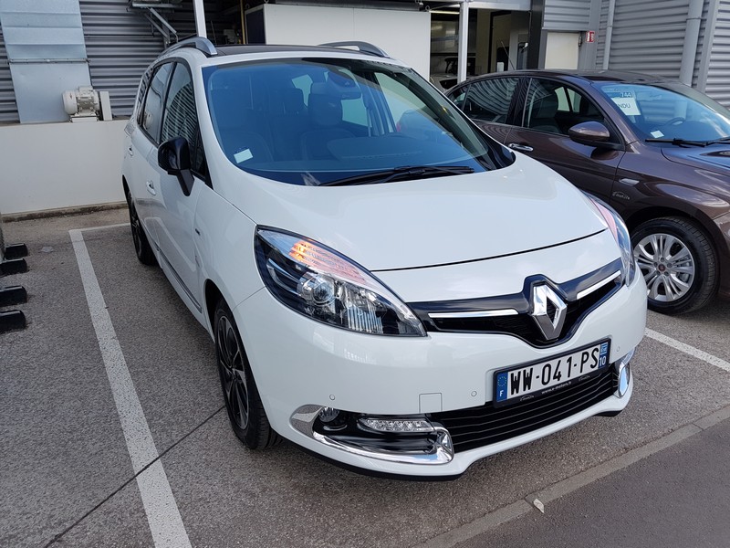 Avis-mandataire-auto-Emotors-Renault-Grand-scenic-Grand-sc-nic-iii-bose-tce-130-energy-7places-plus-toit-vitr-visio.