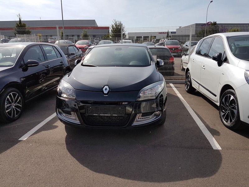 Avis-mandataire-auto-Emotors-Renault-Megane-iii-coupe-M-gane-iii-coup-gt-dci-165-plus-gps-plus-toit-en-verre.