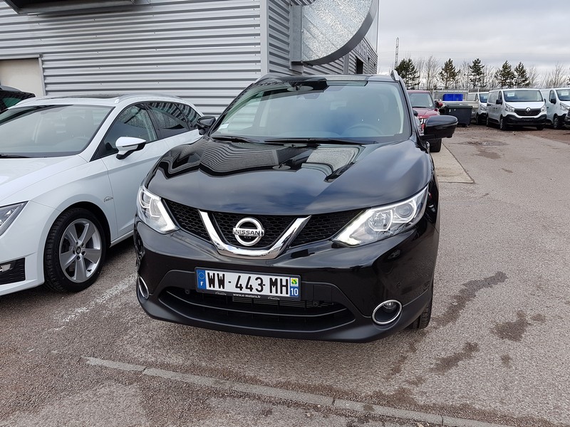 Avis-mandataire-auto-Emotors-Nissan-Qashqai-Connect-edition-dig-t-115-4x2-plus-toit-vitr.