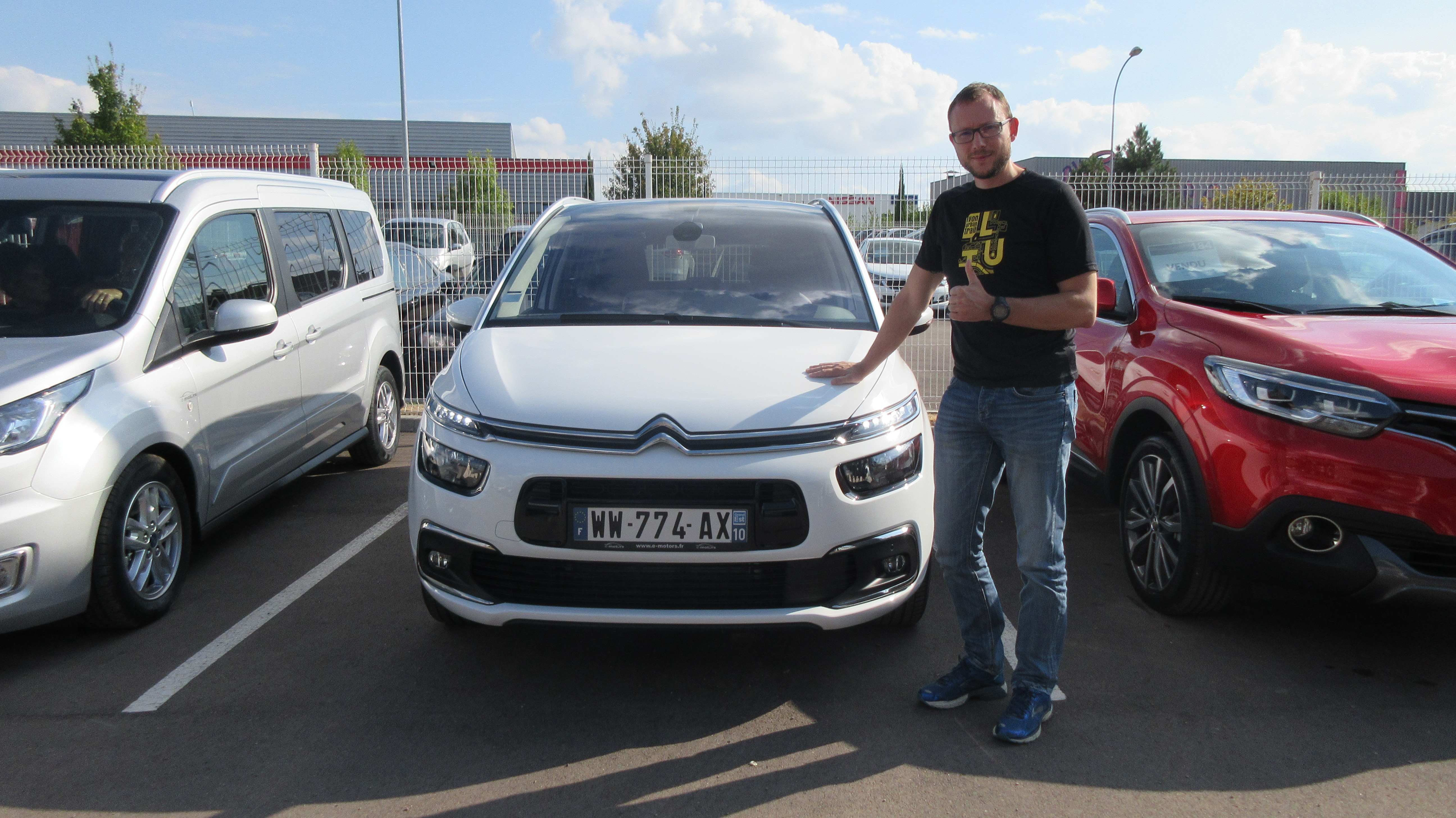 Avis-mandataire-auto-Emotors-Citroen-Grand-c4-picasso-Feel-bluehdi-120-s-s.