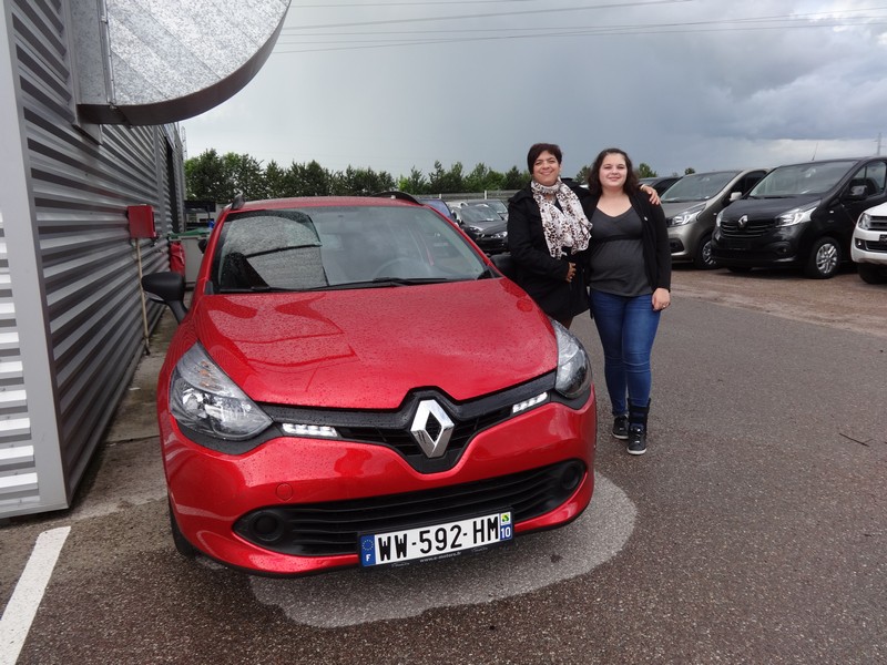 Avis-mandataire-auto-Emotors-Renault-Clio-iv-estate-Life-sur-quip-e-1-2-16v-75-plus-clim.