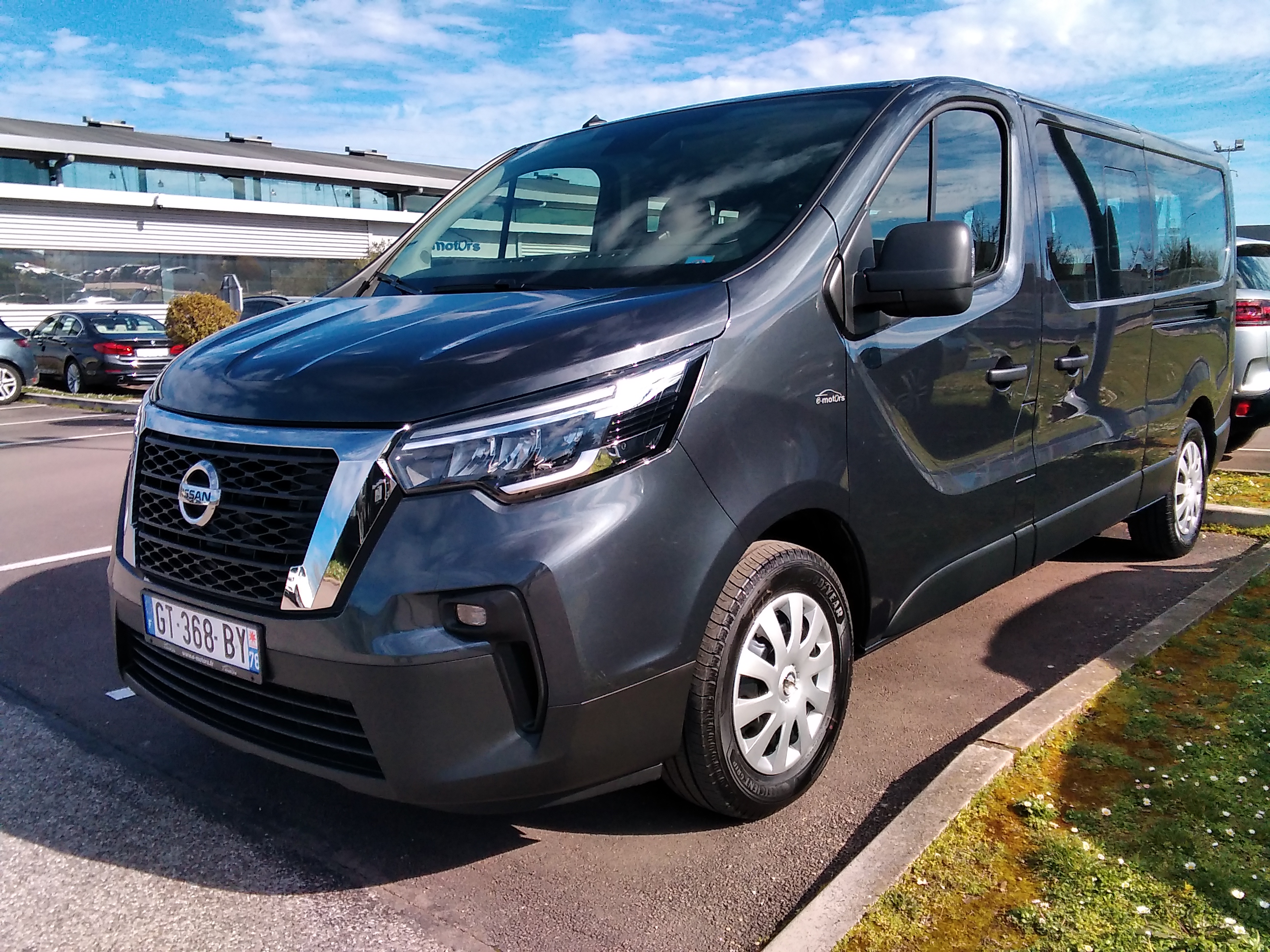 Avis-mandataire-auto-Emotors-Nissan-Primastar-combi-L2h1-3-0t-2-0-dci-150-s-s-dct-n-connecta.