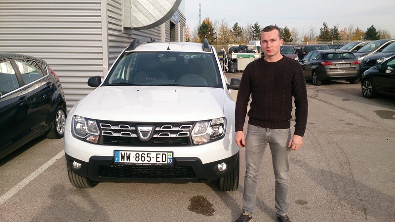 Avis-mandataire-auto-Emotors--Dacia-duster-1-5-dci-110-4x2-laur-ate-e6-5p-.