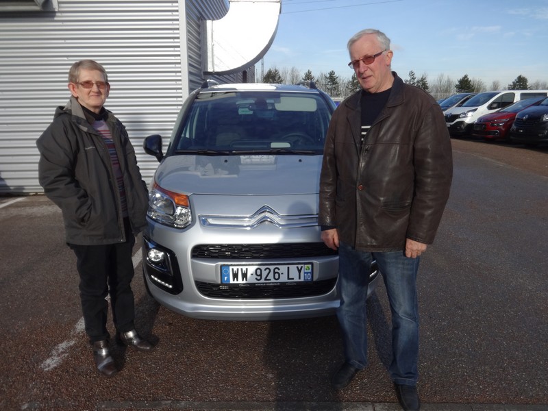 Avis-mandataire-auto-Emotors-Citroen-C3-picasso-Exclusive-puretech-110.