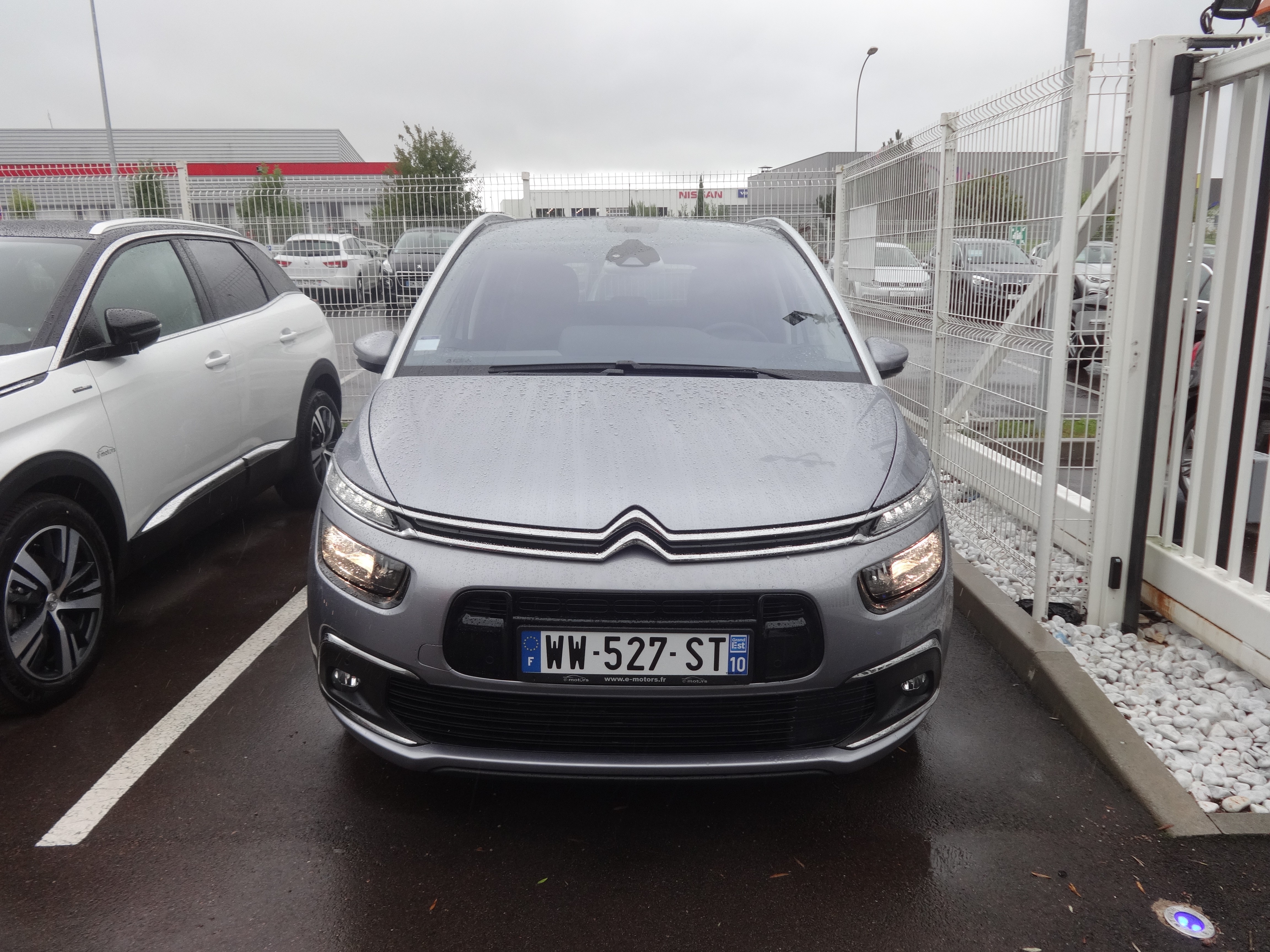 Avis-mandataire-auto-Emotors-Citroen-Grand-c4-picasso-Shine-bluehdi-150.