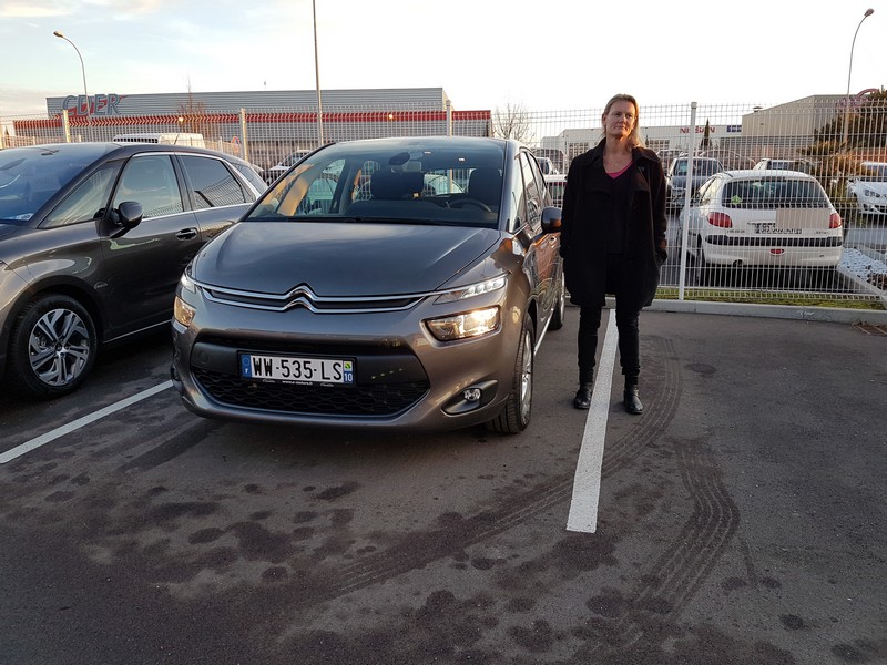 Avis-mandataire-auto-Emotors-Citroen-C4-picasso-Confort-bluehdi-120-plus-gps.