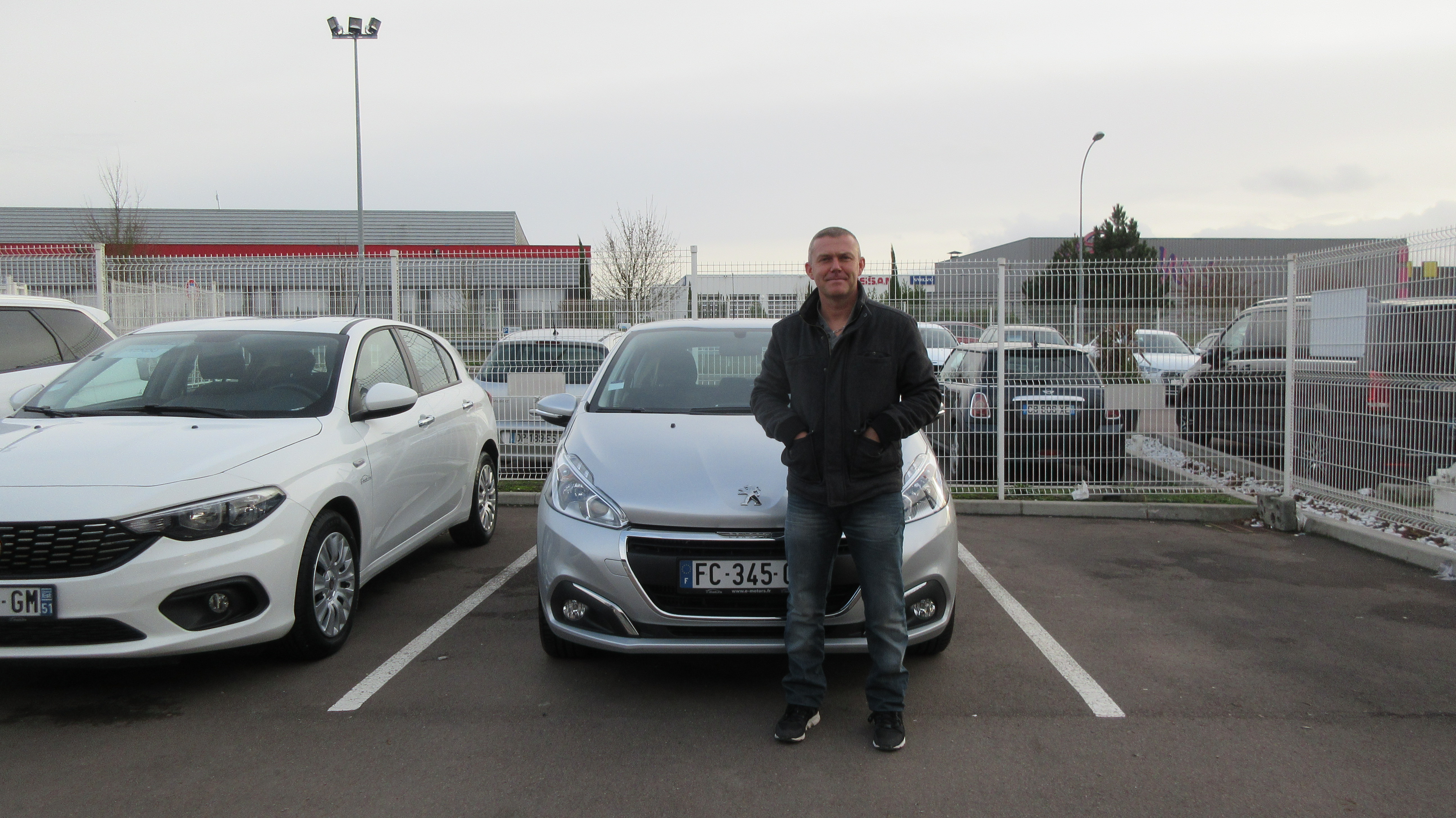 Avis-mandataire-auto-Emotors-Peugeot-208-Active-bluehdi-75-5p-plus-jantes-16.