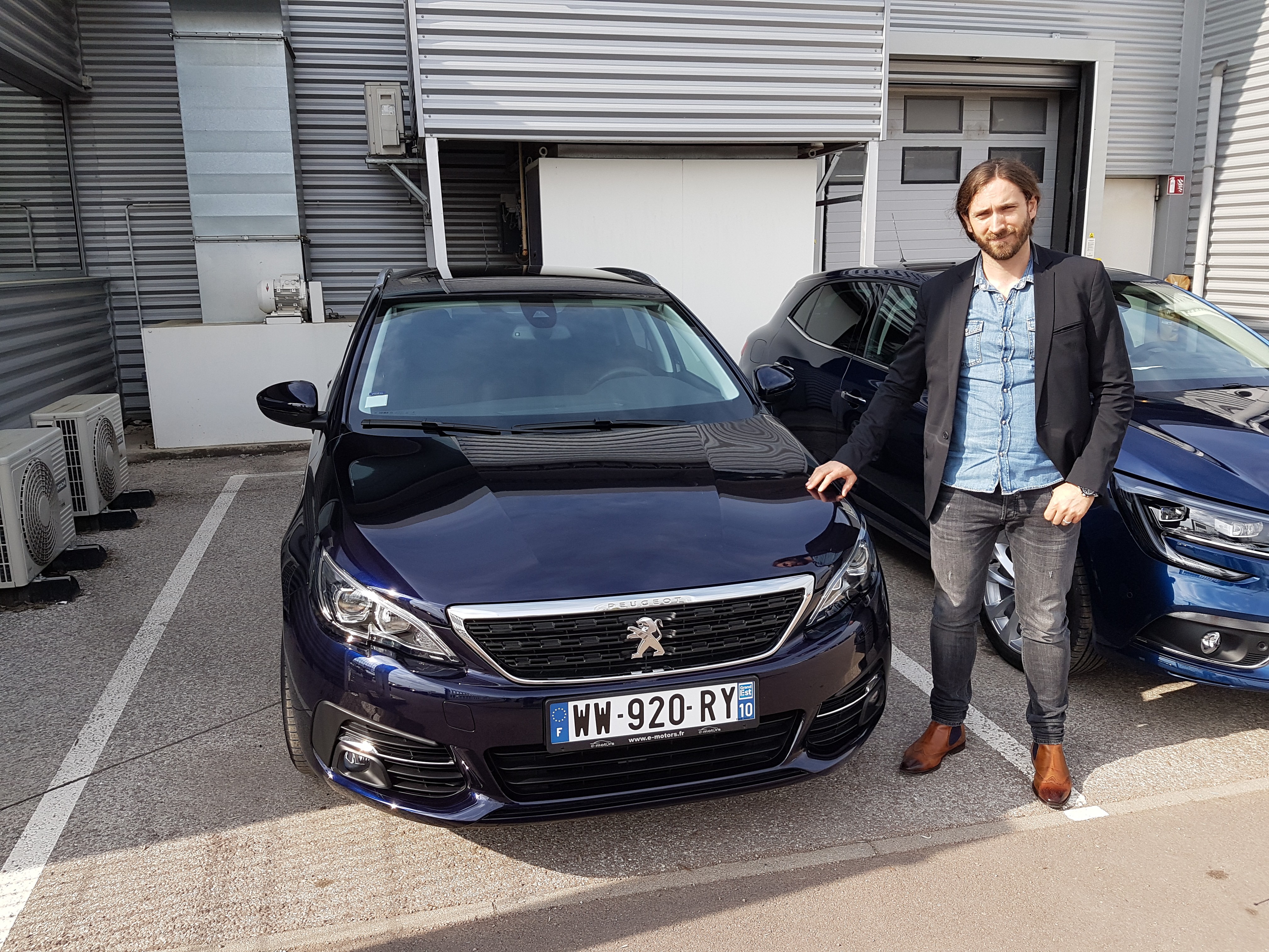 Avis-mandataire-auto-Emotors-Peugeot-308-sw-Active-puretech-110-s-s.