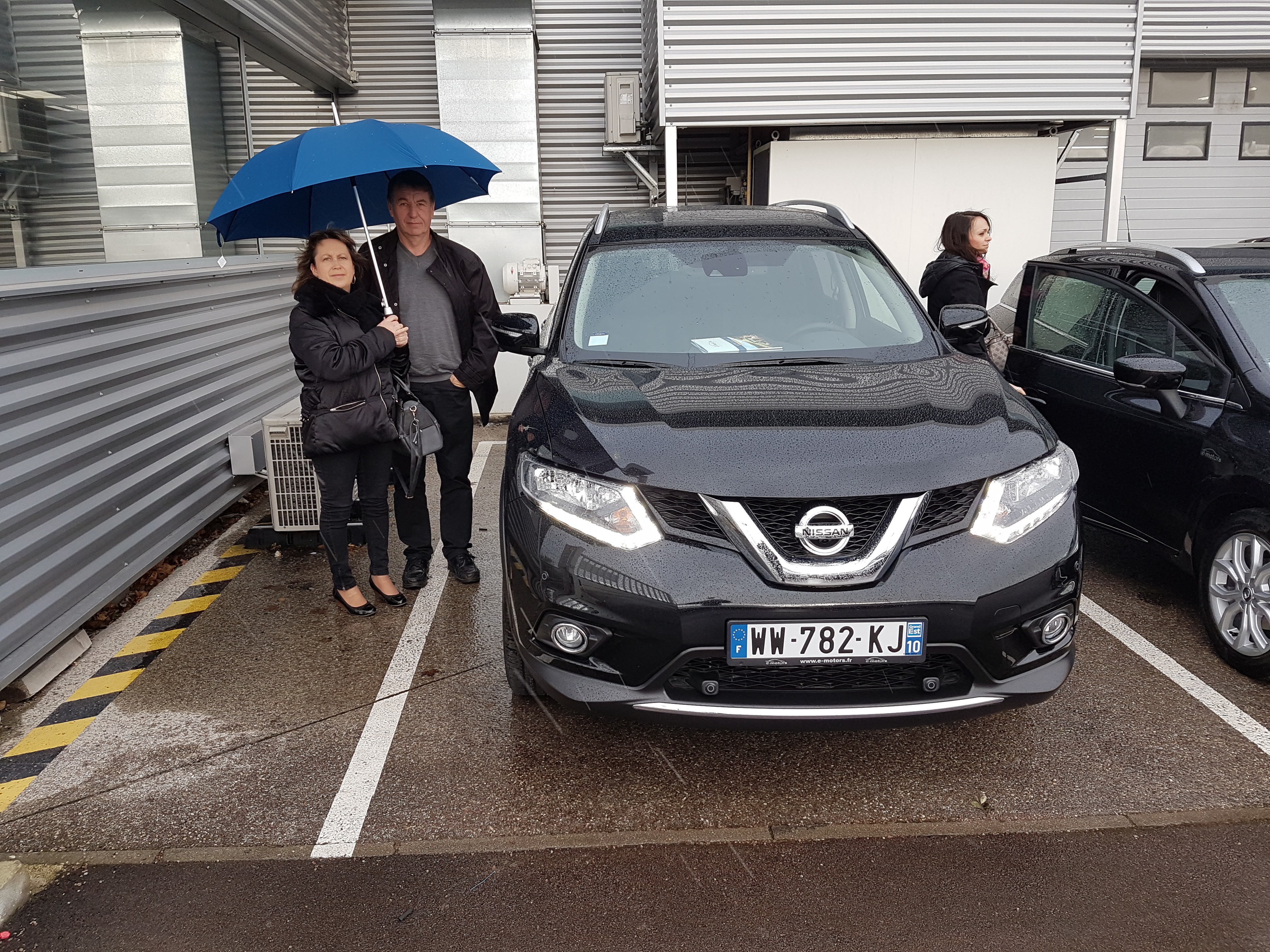 Avis-mandataire-auto-Emotors-Nissan-X-trail-N-connecta-dci-130-5pl-4x2.