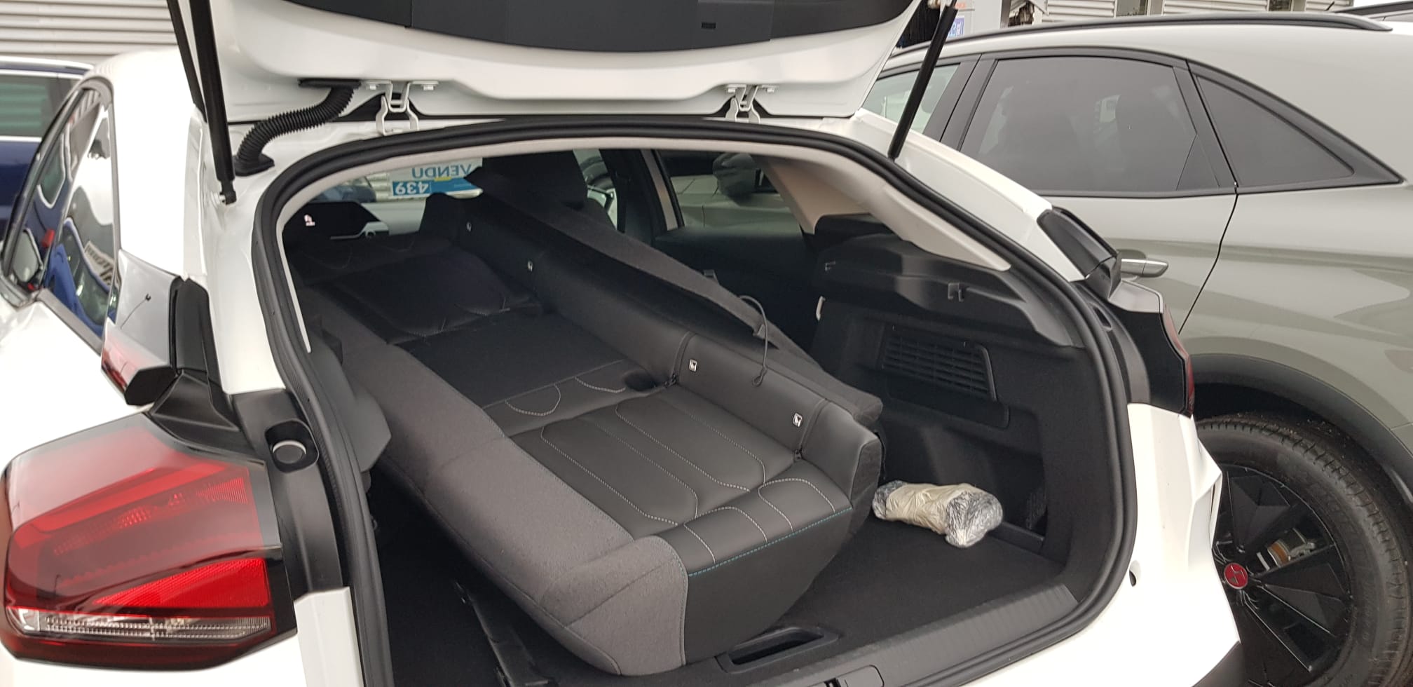 Avis-mandataire-auto-Emotors-Citroen-C4-Bluehdi-130-eat8-shine.