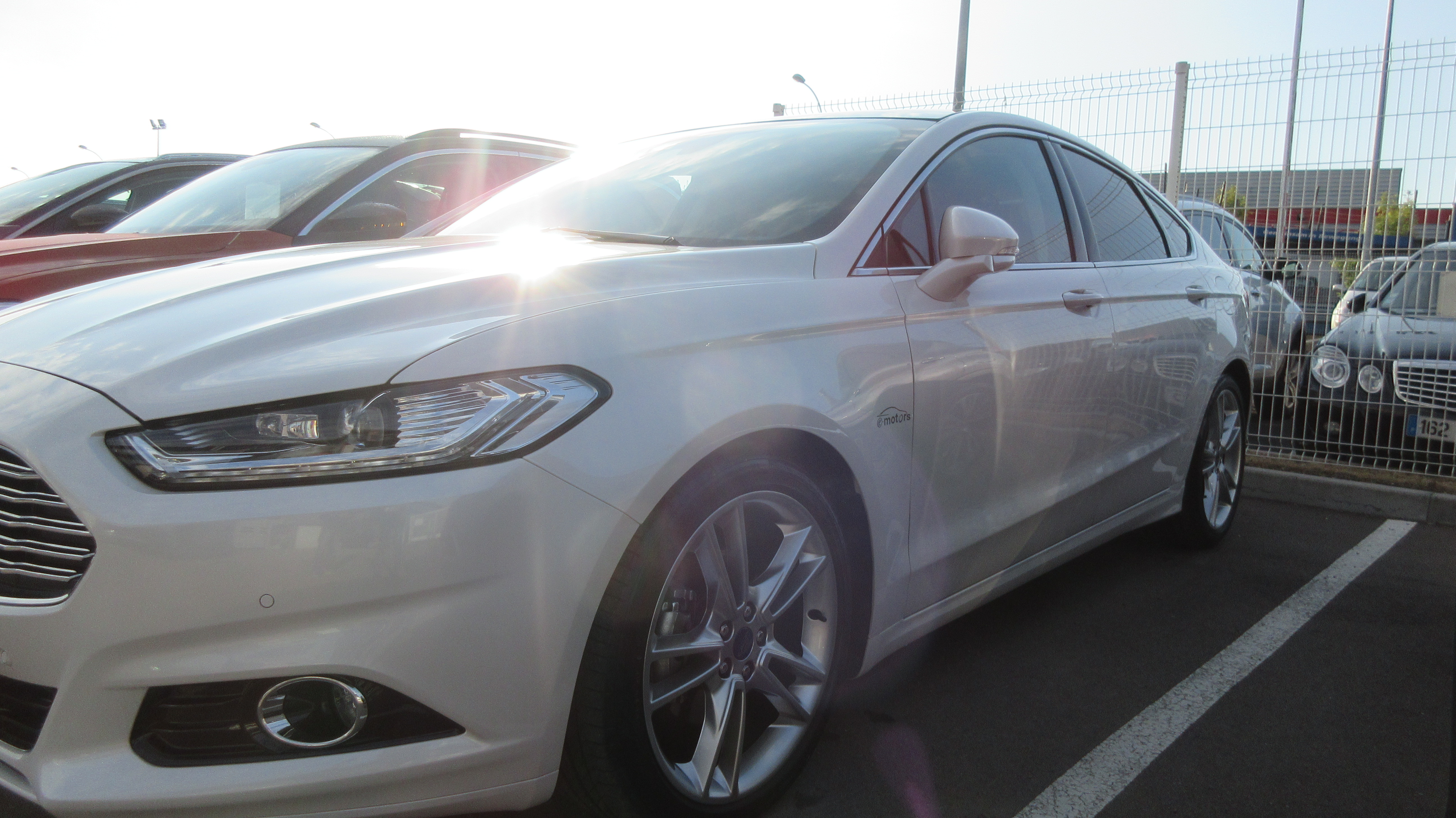Avis-mandataire-auto-Emotors-Ford-Mondeo-Titanium-tdci-210-bi-turbo-automatique-plus-ja-19-plus-toit-pano.