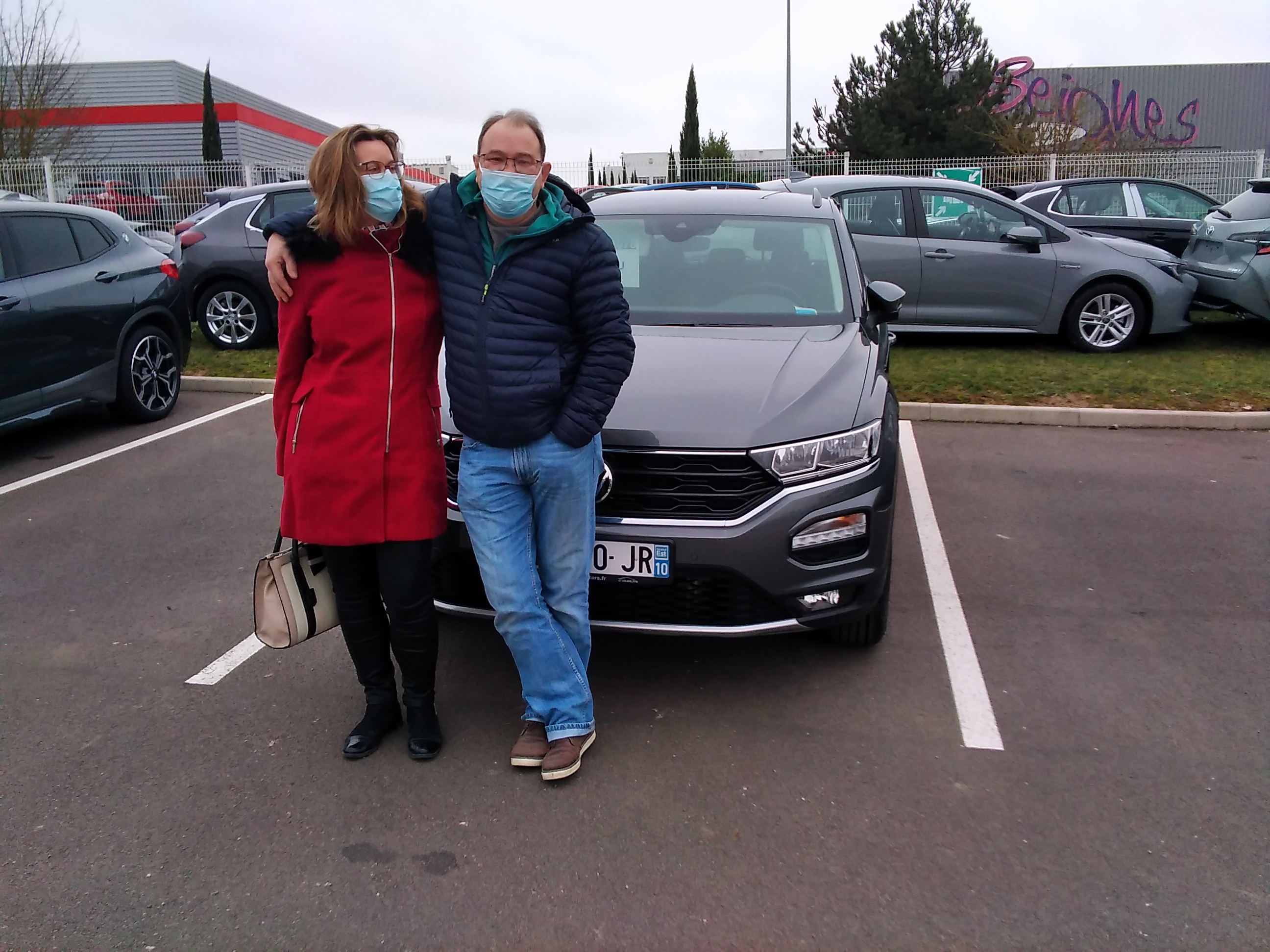 Avis-mandataire-auto-Emotors-Volkswagen-T-roc-1-5-tsi-150-evo-start-stop-bvm6-lounge.