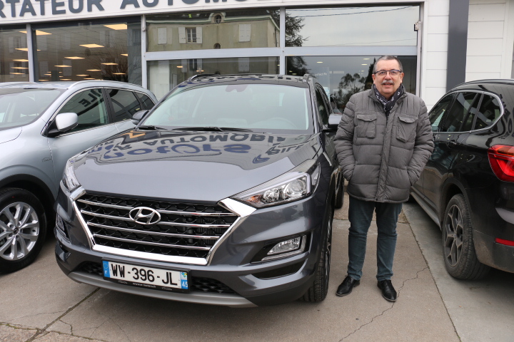 Avis-mandataire-auto-Emotors-Hyundai-Tucson-Creative-crdi-115-plus-jante-19-plus-toit-pano.