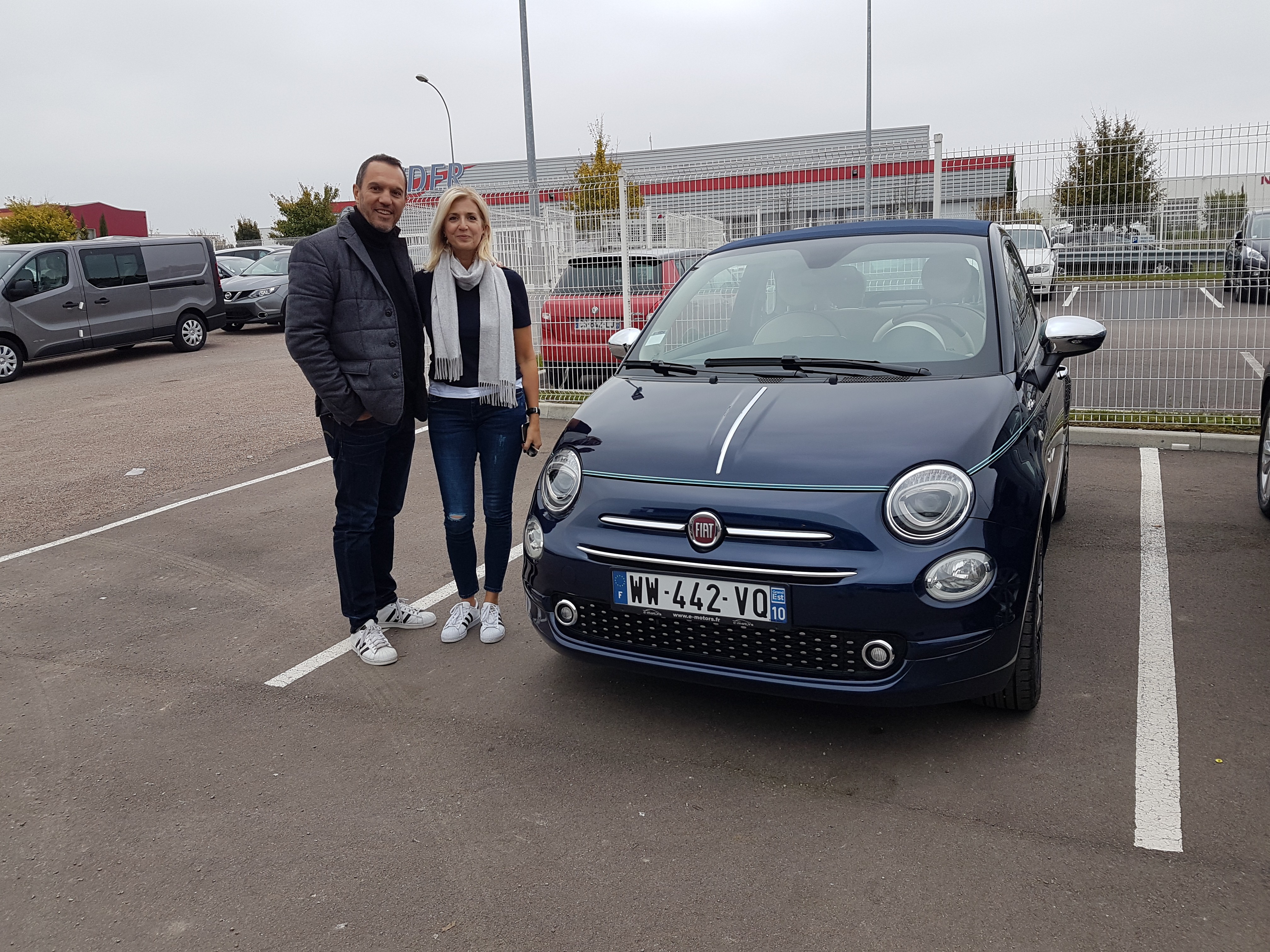 Avis-mandataire-auto-Emotors-Fiat-500c-Riva-avec-volant-bois-1-2-69.
