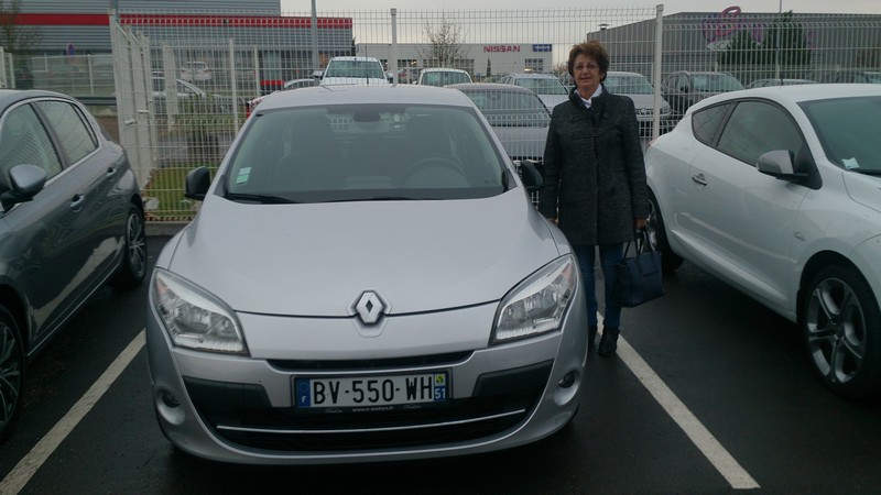 Avis-mandataire-auto-Emotors--Renault-megane-iii-bose-dci-130-plus-gps-.