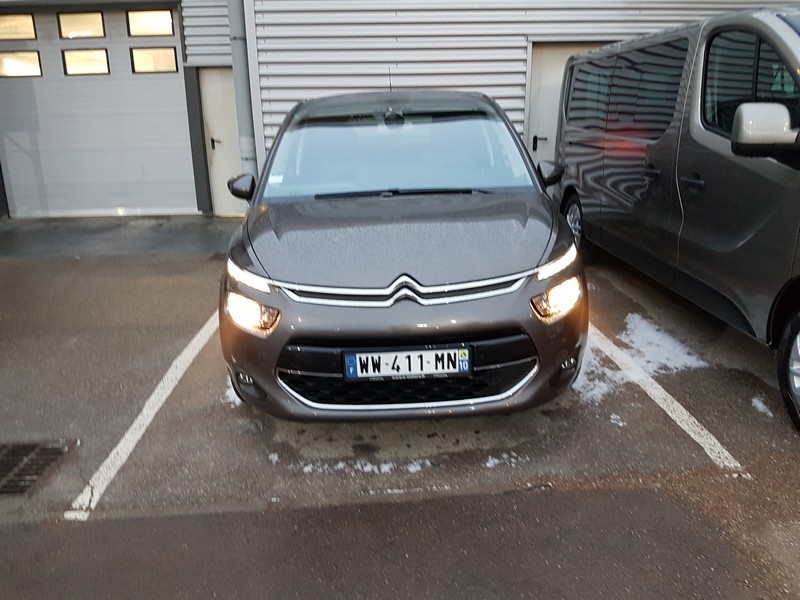 Avis-mandataire-auto-Emotors-Citroen-C4-picasso-Intensive-sur-quip-e-bluehdi-120-s-s.