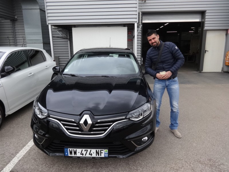 Avis-mandataire-auto-Emotors-Renault-Megane-iv-berline-M-gane-iv-berline-intens-tce-130-energy.