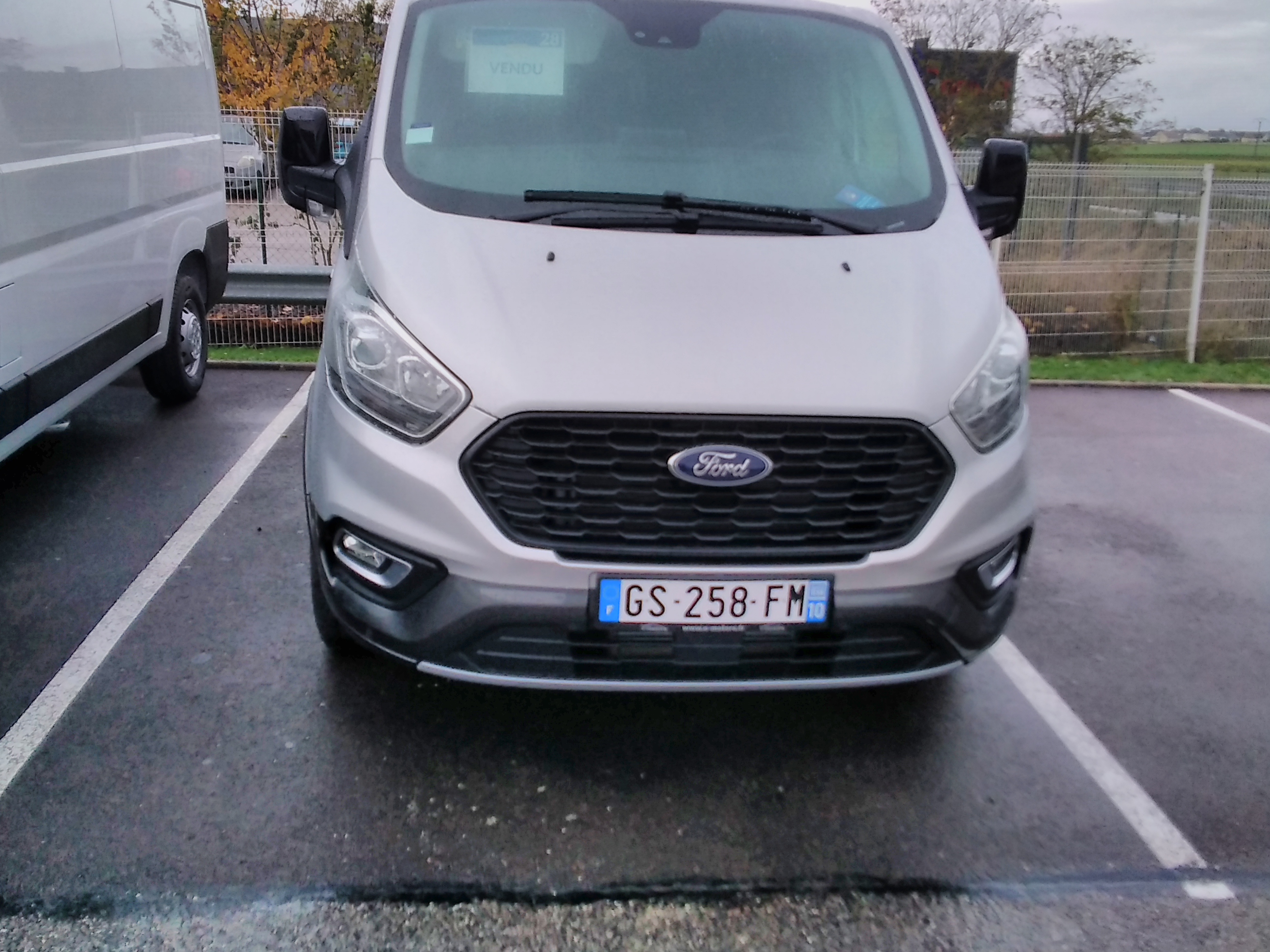 Avis-mandataire-auto-Emotors-Ford-Transit-custom-cabine-approfondie-Transit-custom-ca-320-l2h1-2-0-ecoblue-170-active-plus-cam-ra.