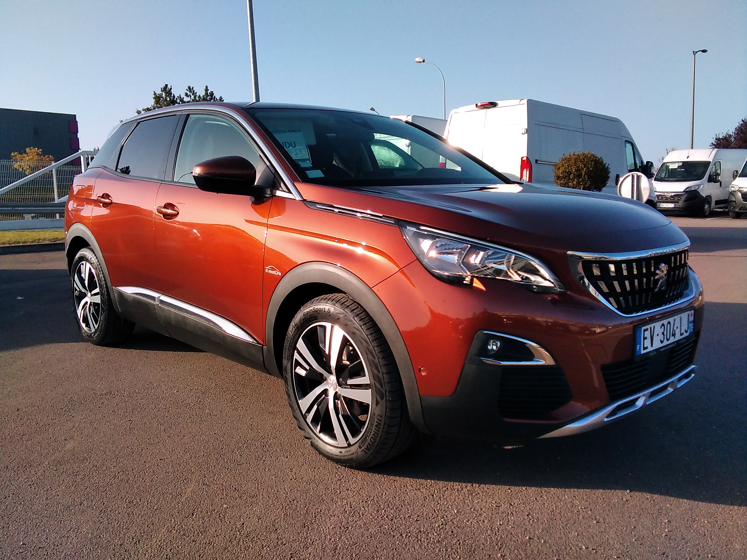 Avis-mandataire-auto-Emotors-Peugeot-3008-1-6-bluehdi-120ch-s-s-eat6-active.