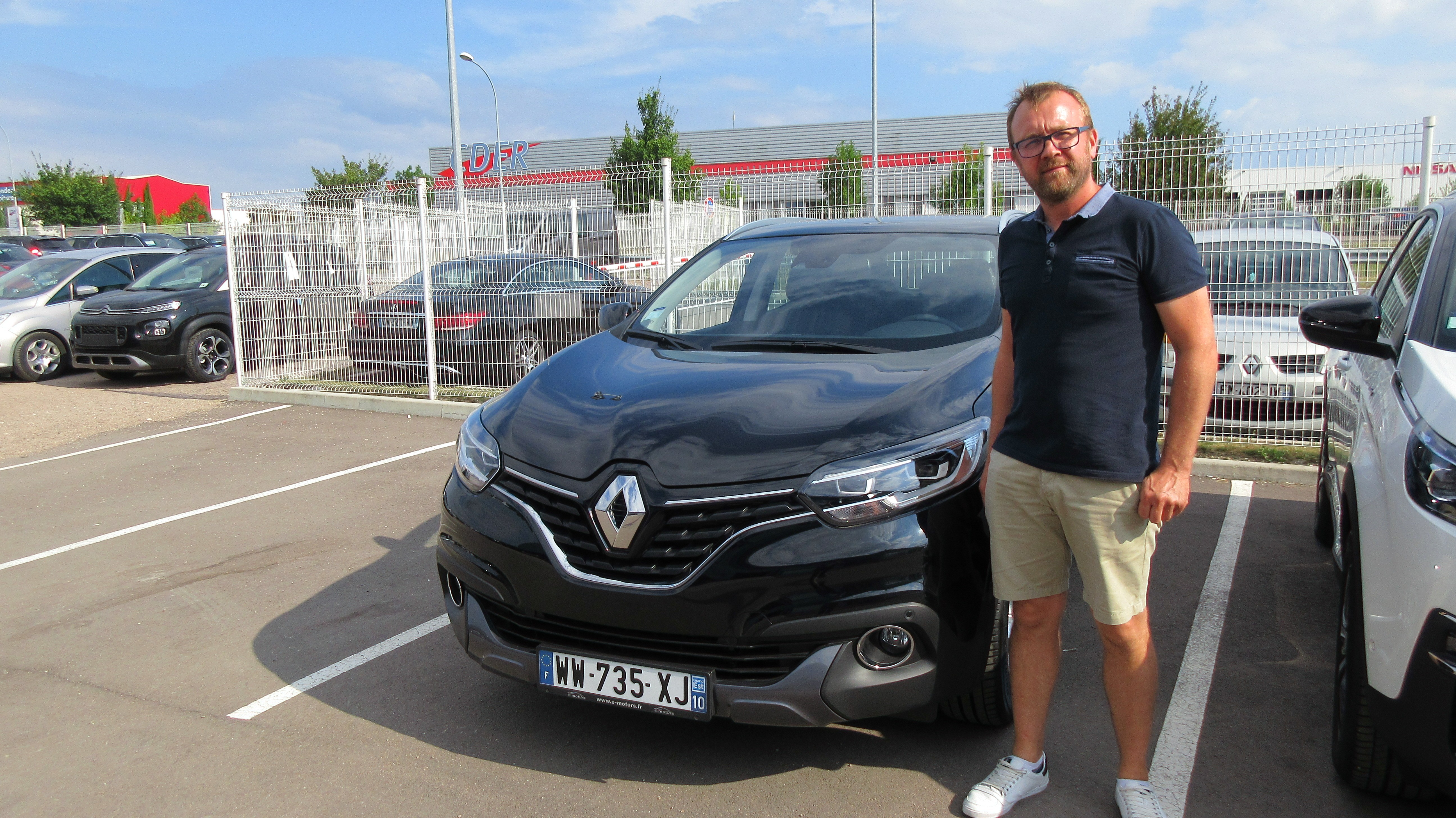 Avis-mandataire-auto-Emotors-Renault-Kadjar-Intens-dci-130-x-tronic-4x2-plus-bose-toit-vitr.