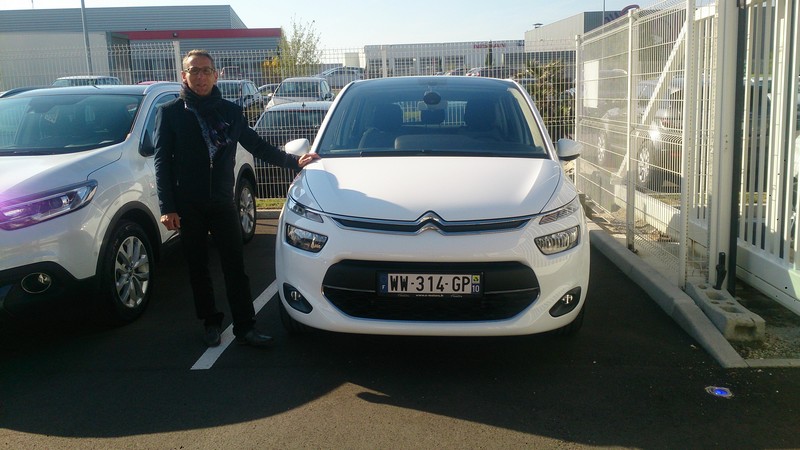 Avis-mandataire-auto-Emotors--Citroen-c4-picasso-intensive-puretech-130-s-s-.