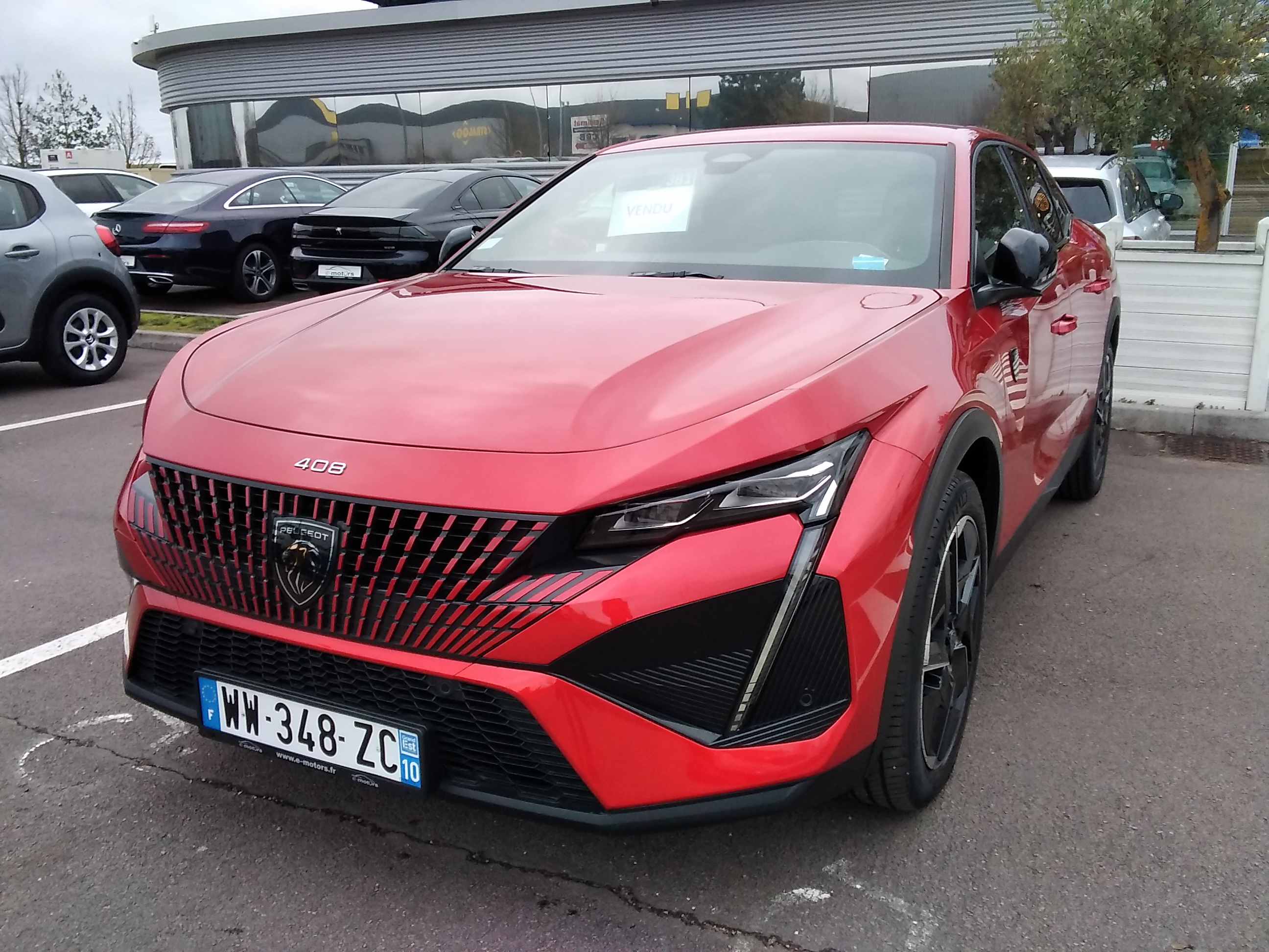 Avis-mandataire-auto-Emotors-Peugeot-408-Puretech-130-eat8-gt.