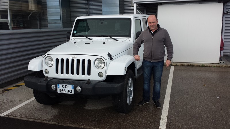 Avis-mandataire-auto-Emotors--Jeep-wrangler-unlimited-sahara-crd-200-4x4-5portes-.