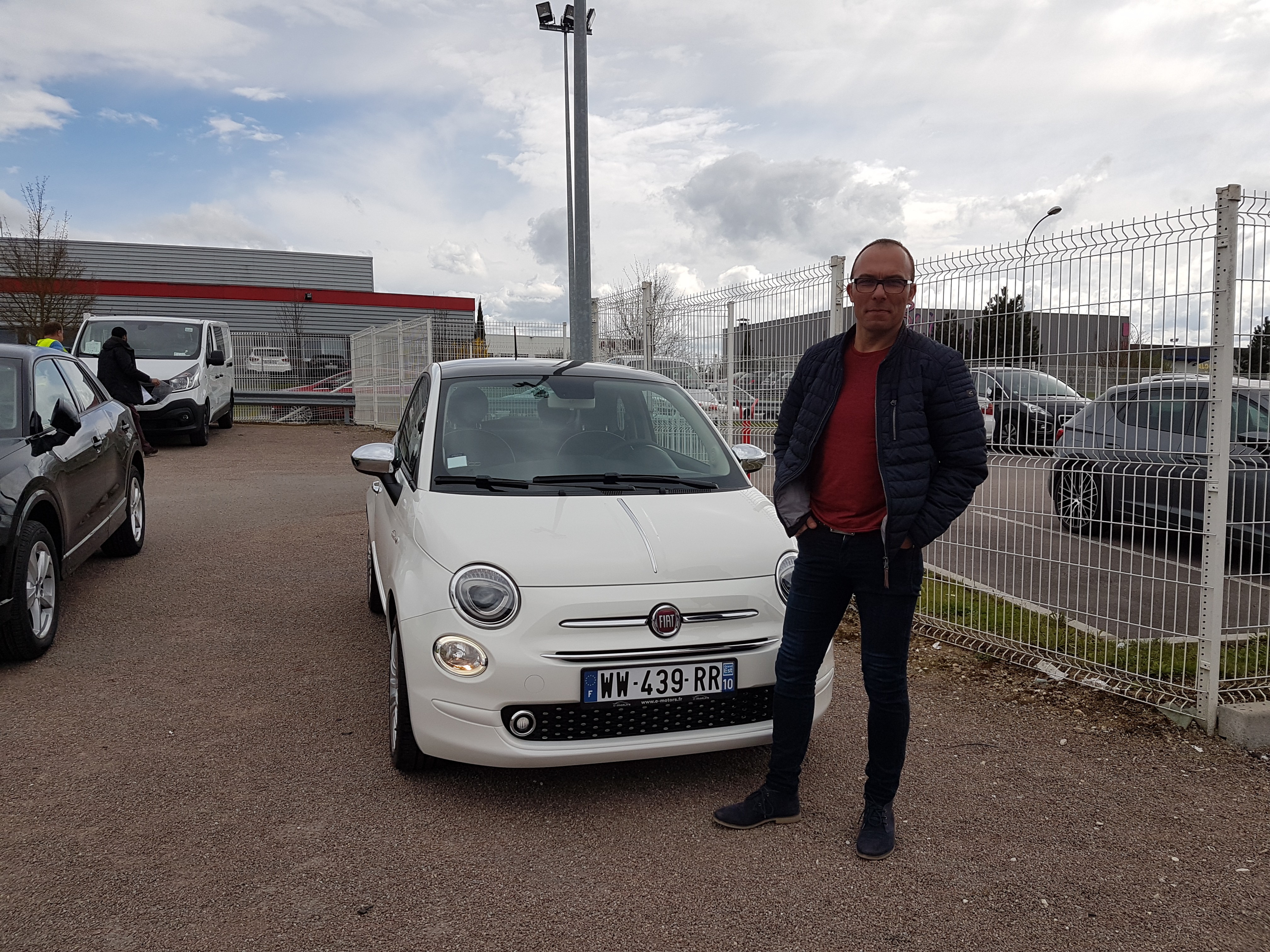 Avis-mandataire-auto-Emotors-Fiat-500-Lounge-1-2-69-plus-gps-jantes-16.