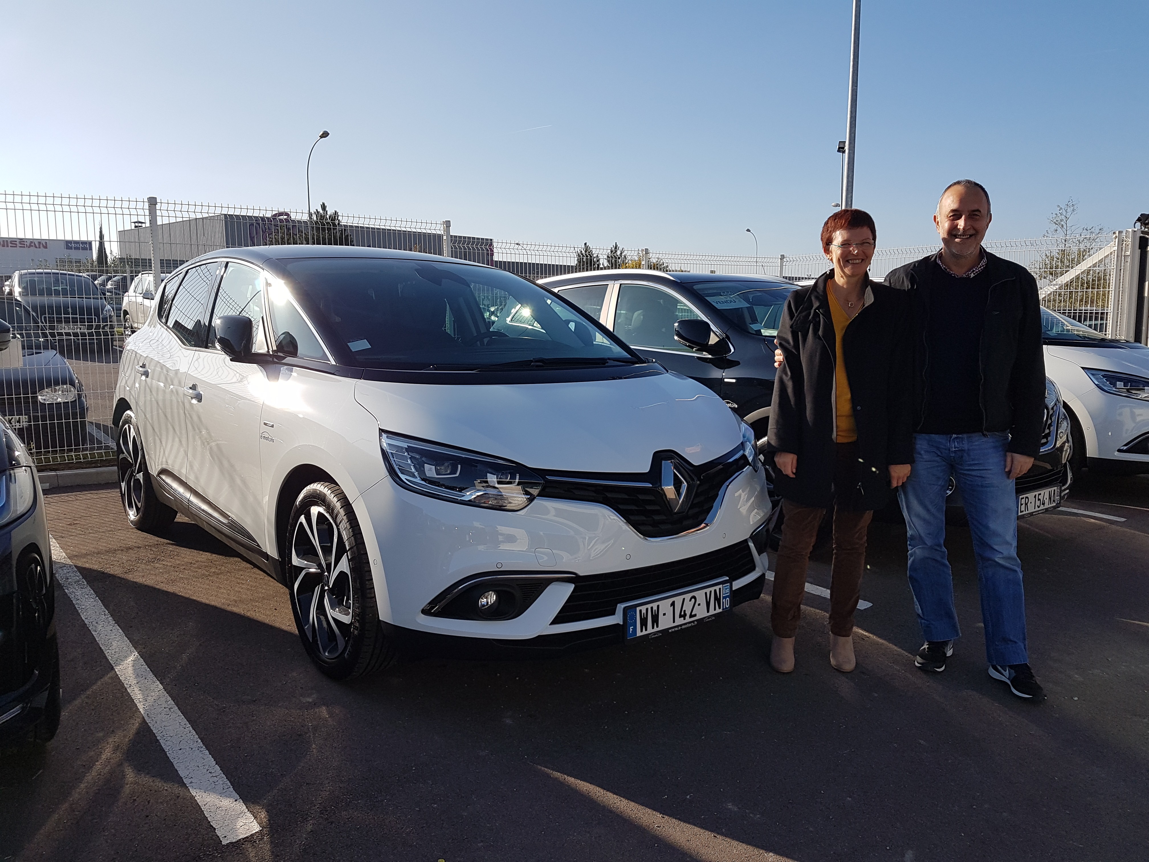 Avis-mandataire-auto-Emotors-Renault-Scenic-Intens-dci-110-energy-edc.