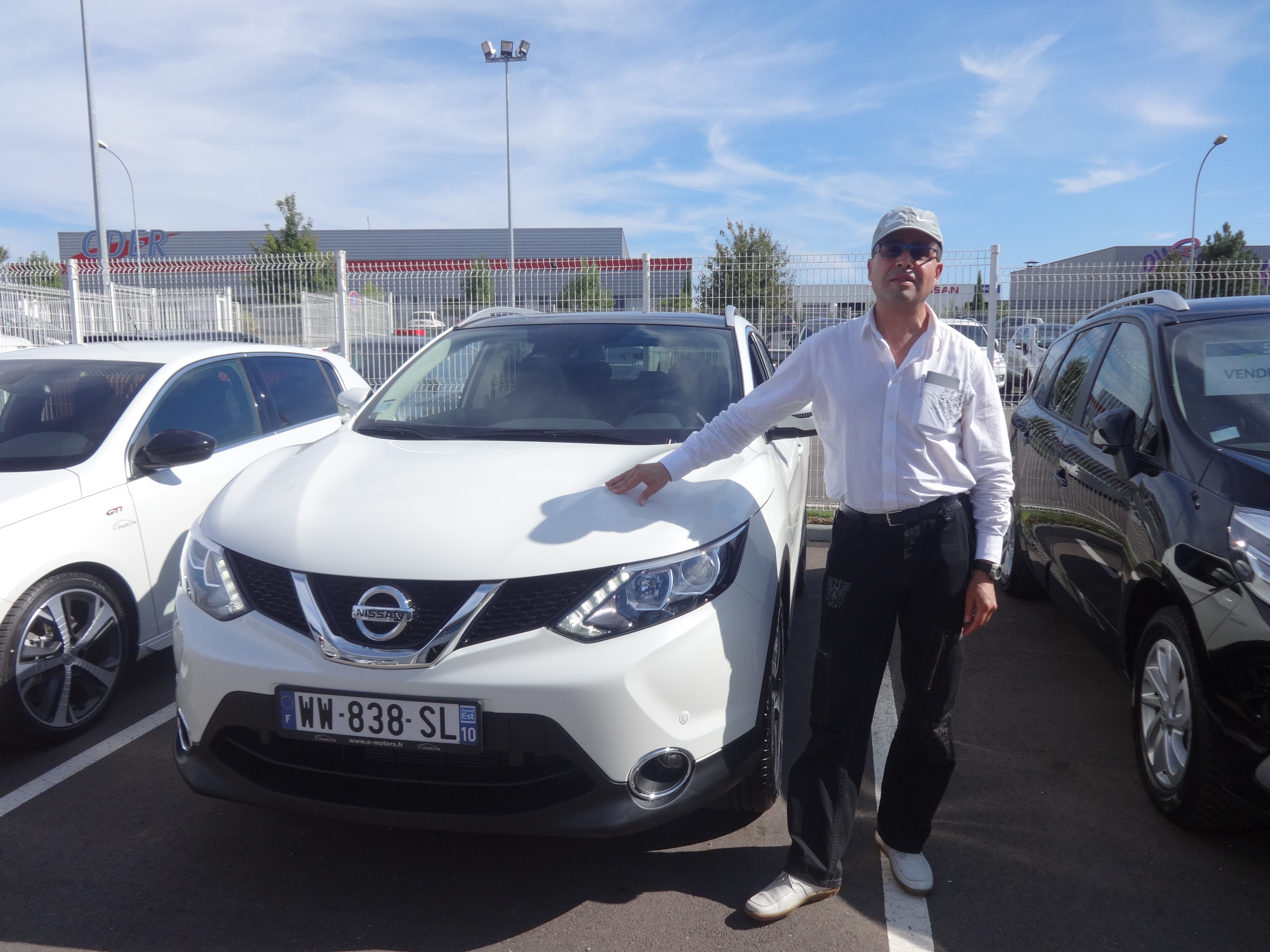 Avis-mandataire-auto-Emotors-Nissan-Qashqai-N-connecta-dig-t-115-4x2-plus-pack-design.