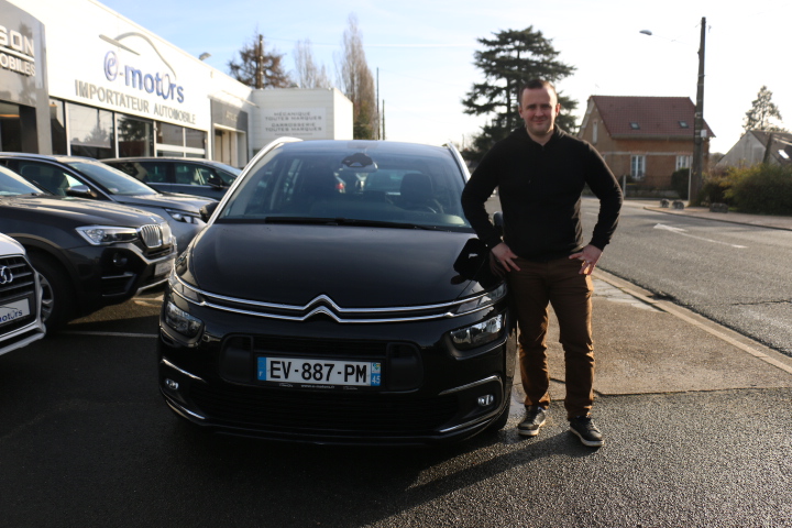 Avis-mandataire-auto-Emotors-Citroen-Grand-c4-picasso-Bluehdi-120-s-s-feel-5p.