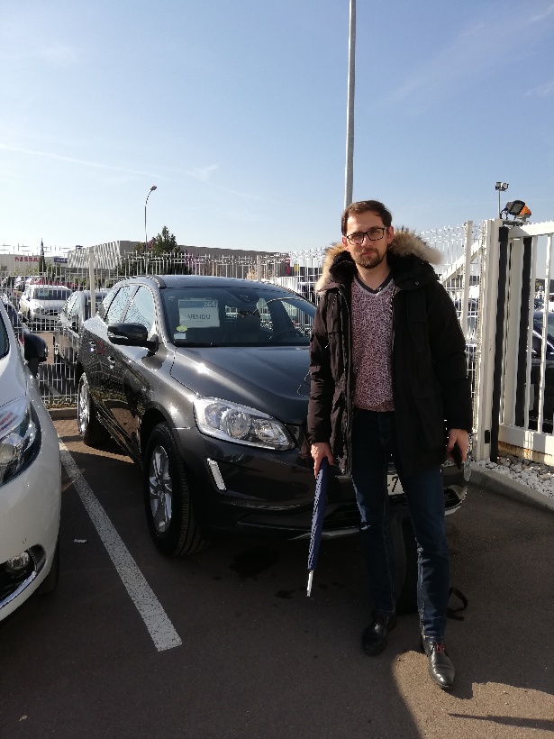 Avis-mandataire-auto-Emotors-Volvo-Xc60-Momentum-d3-150-s-s-plus-gps.