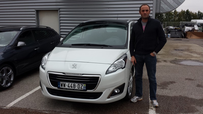 Avis-mandataire-auto-Emotors--Peugeot-5008-allure-bluehdi-120-plus-7places-.