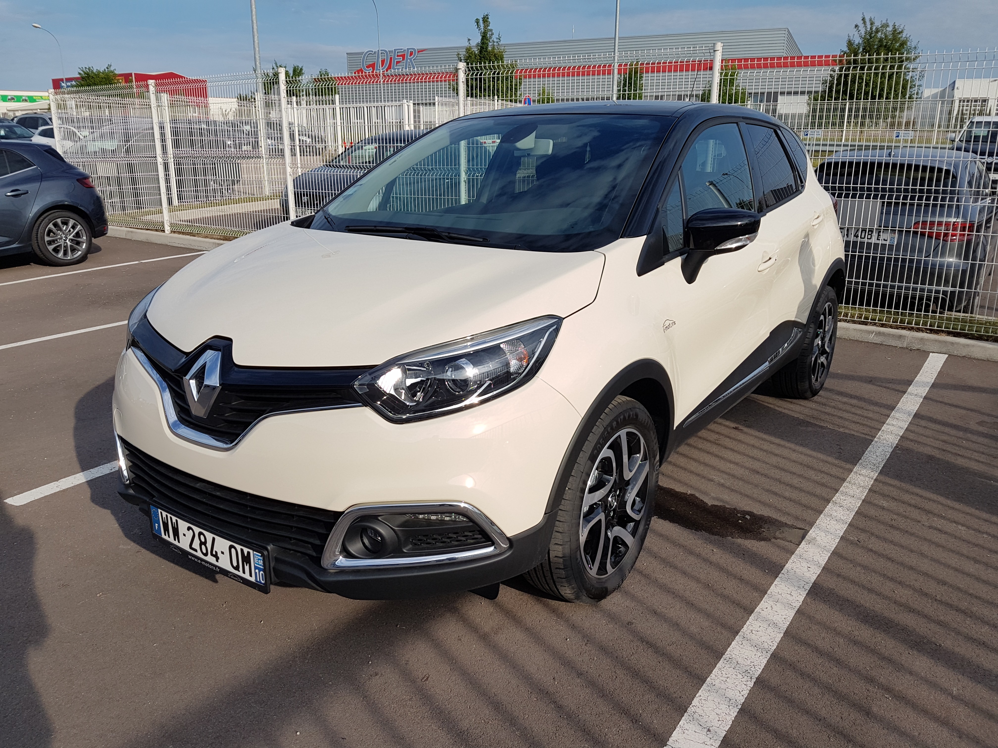 Avis-mandataire-auto-Emotors-Renault-Captur-Intens-dci-110-energy.