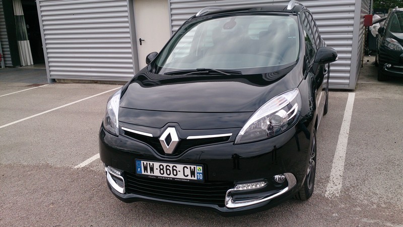 Avis-mandataire-auto-Emotors--Renault-grand-scenic-iii-bose-dci-130-energy-7-places-plus-toit-vitr-.