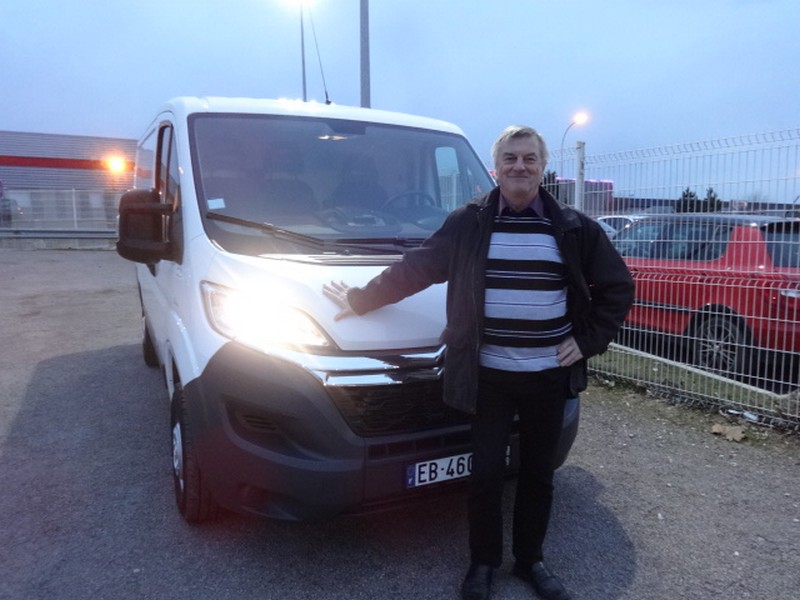 Avis-mandataire-auto-Emotors-Citroen-Jumper-fourgon-Jumper-tole-30-l1h1-hdi-110.