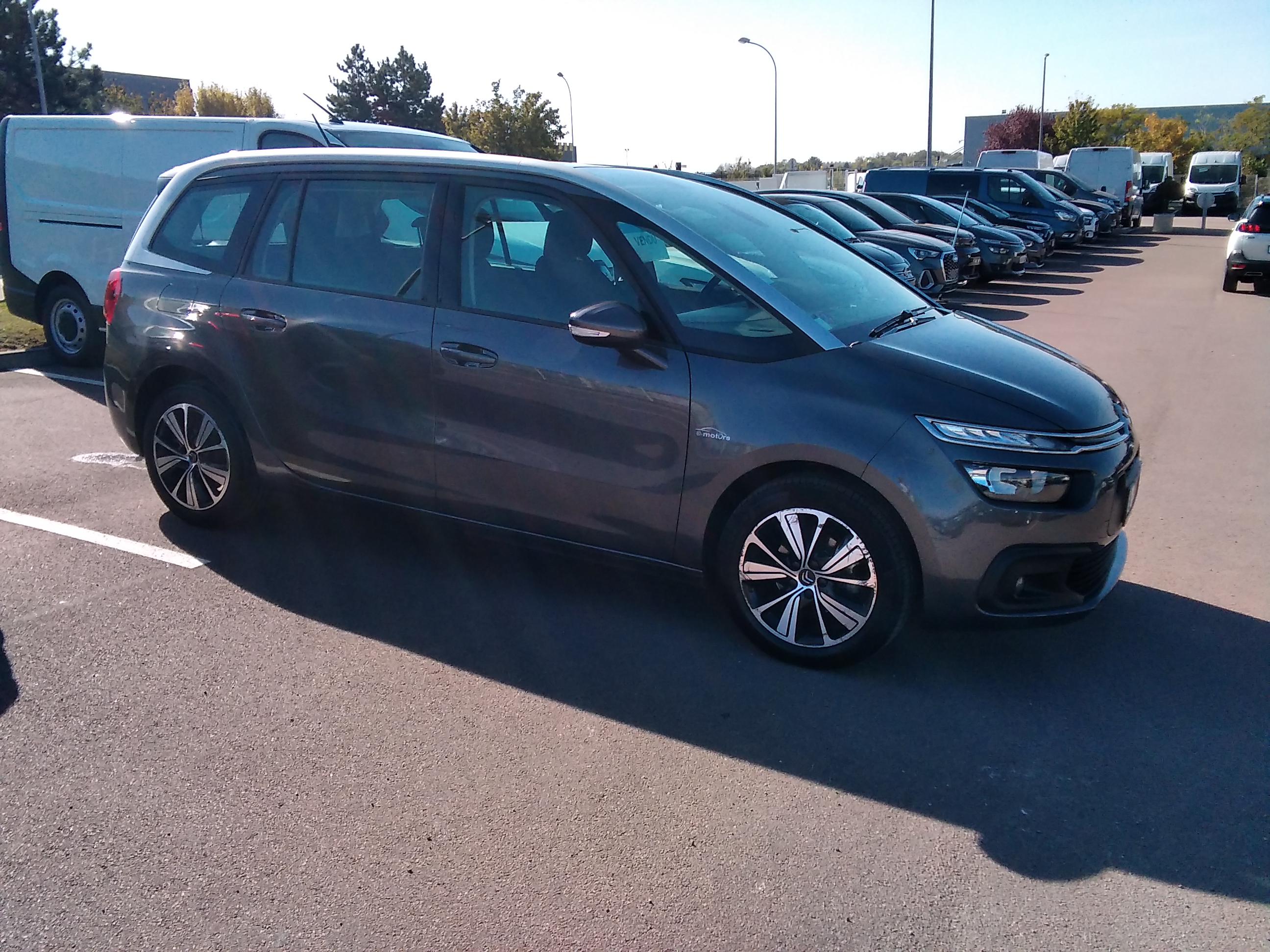 Avis-mandataire-auto-Emotors-Citroen-Grand-c4-spacetourer-Puretech-130-feel-plus-toit.