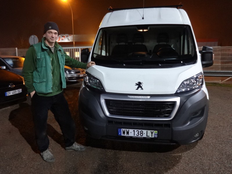 Avis-mandataire-auto-Emotors-Peugeot-Boxer-fourgon-Boxer-tole-335-l2h2-confort-hdi-130.