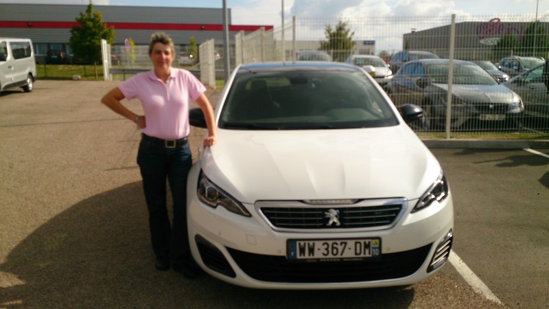 Avis-mandataire-auto-Emotors--Peugeot-308-gt-bluehdi-180-eat-plus-toit-vitr-.
