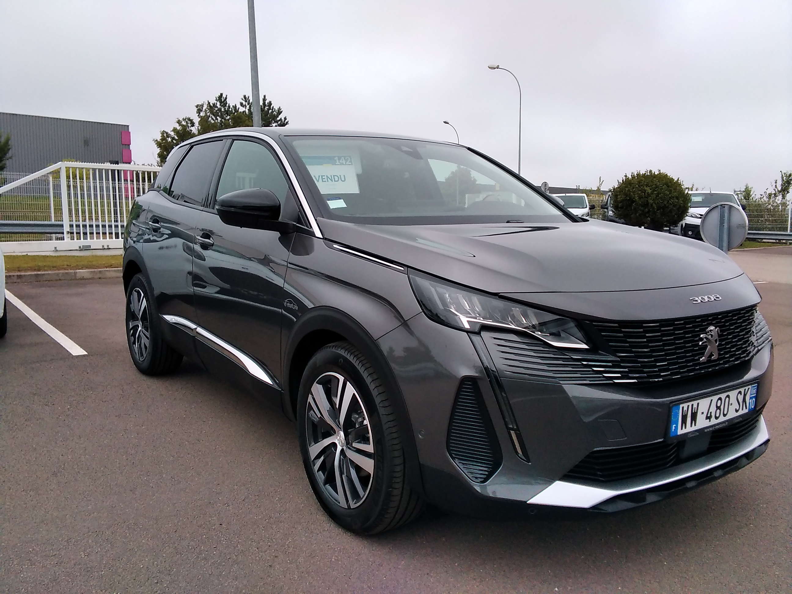 Avis-mandataire-auto-Emotors-Peugeot-3008-Bluehdi-130ch-s-s-eat8-allure-pack.