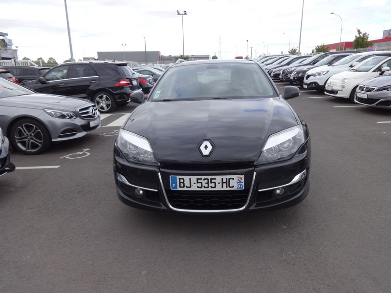 Avis-mandataire-auto-Emotors--Renault-laguna-estate-gt-4control-dci-175-automatique-.