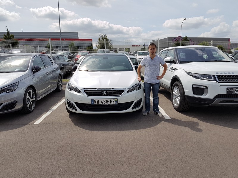 Avis-mandataire-auto-Emotors-Peugeot-308-Gt-thp-205-plus-toit-vitr.