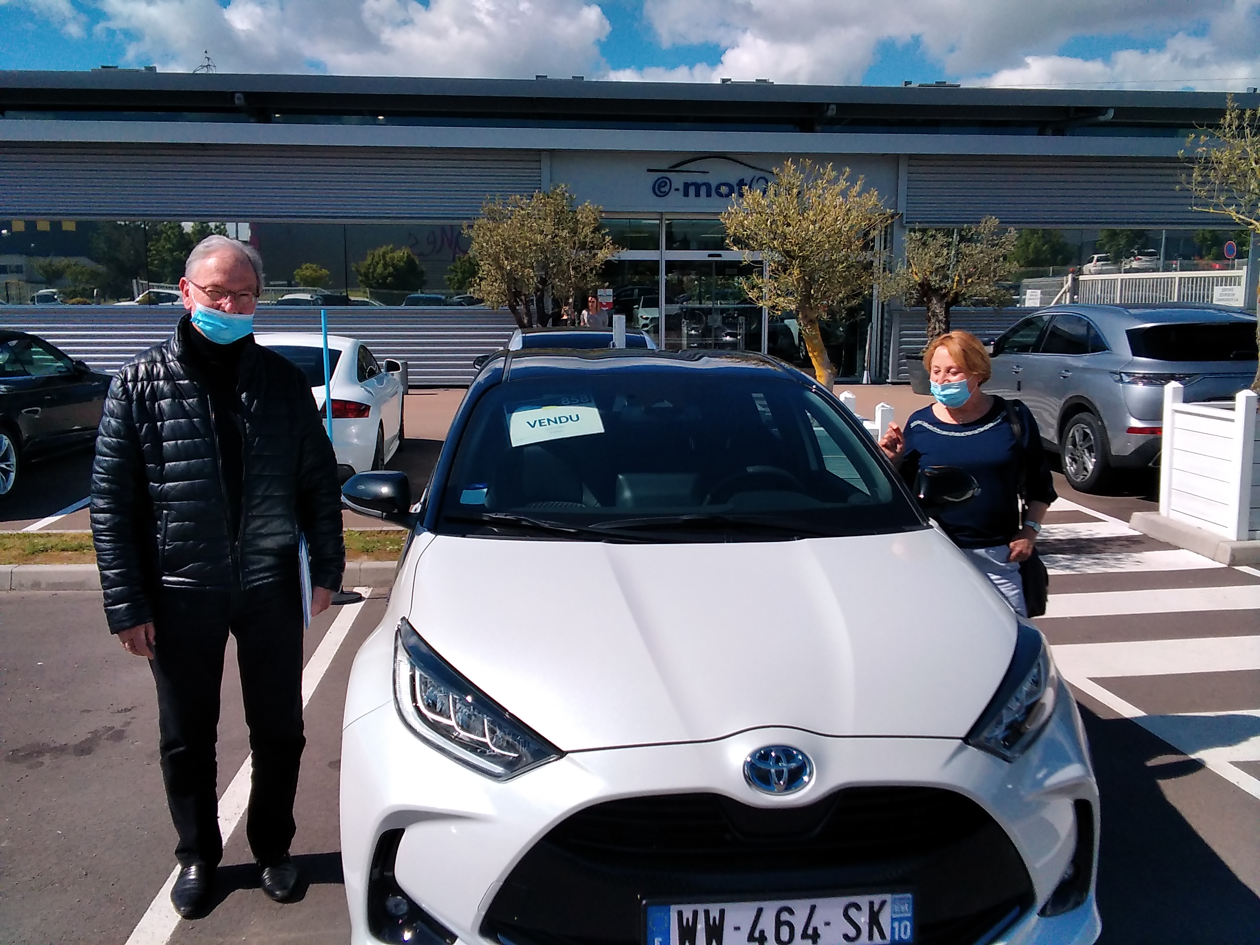 Avis-mandataire-auto-Emotors-Toyota-Yaris-hybride-Collection-116.